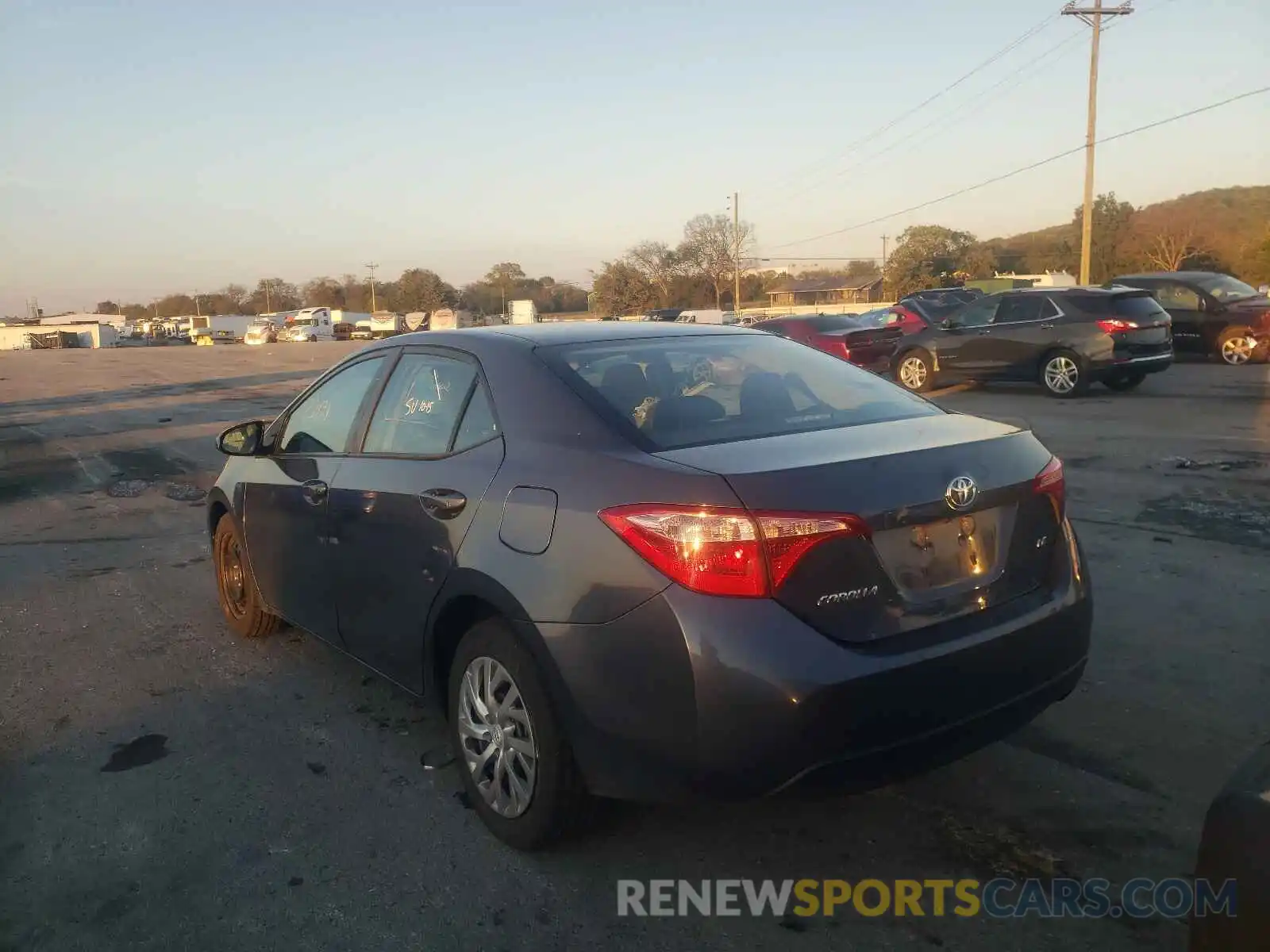 3 Photograph of a damaged car 2T1BURHE7KC237921 TOYOTA COROLLA 2019