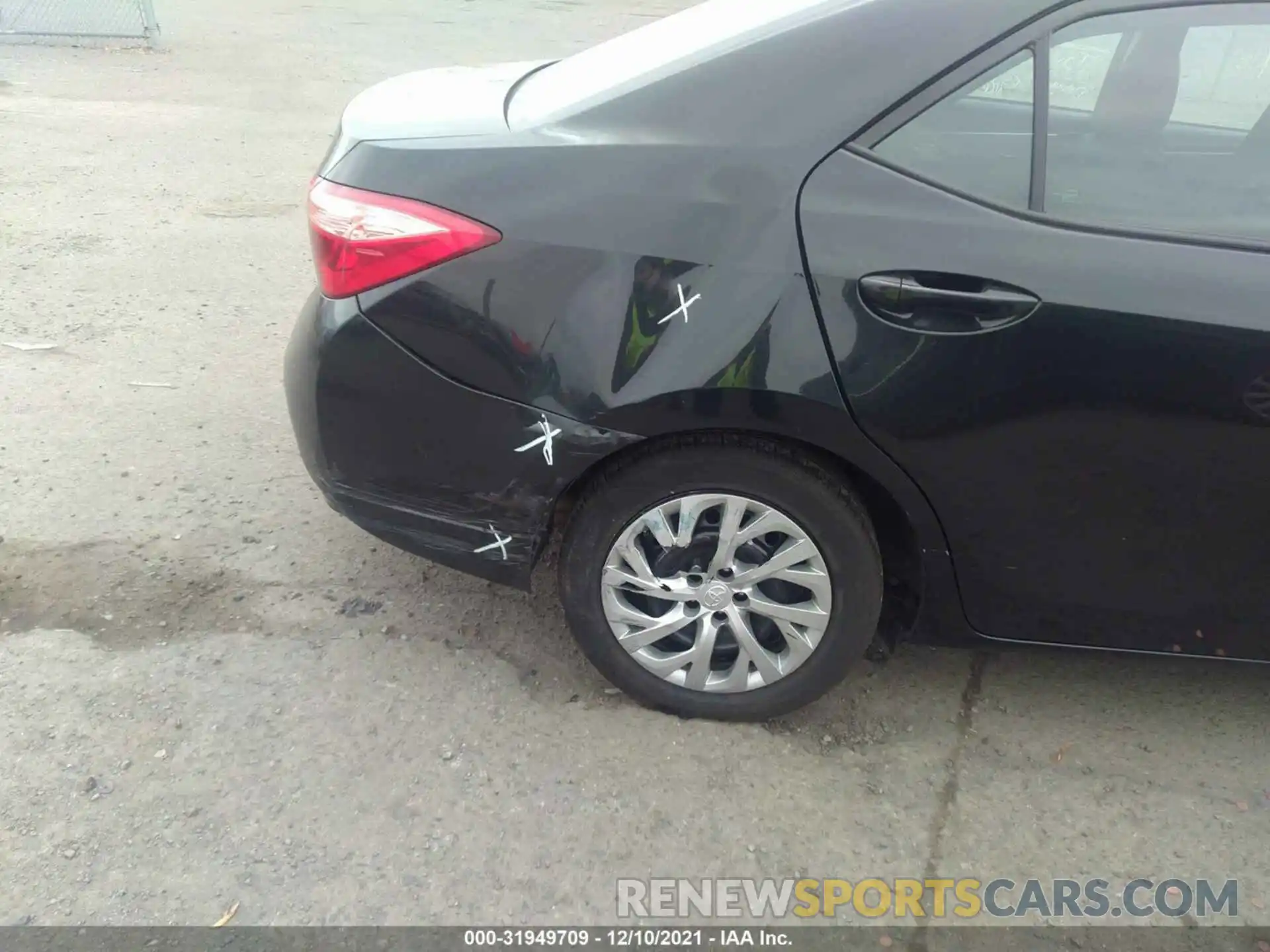 6 Photograph of a damaged car 2T1BURHE7KC238325 TOYOTA COROLLA 2019