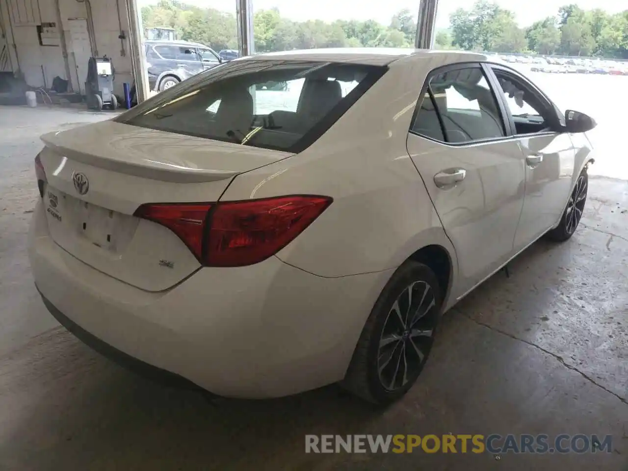 4 Photograph of a damaged car 2T1BURHE7KC238762 TOYOTA COROLLA 2019