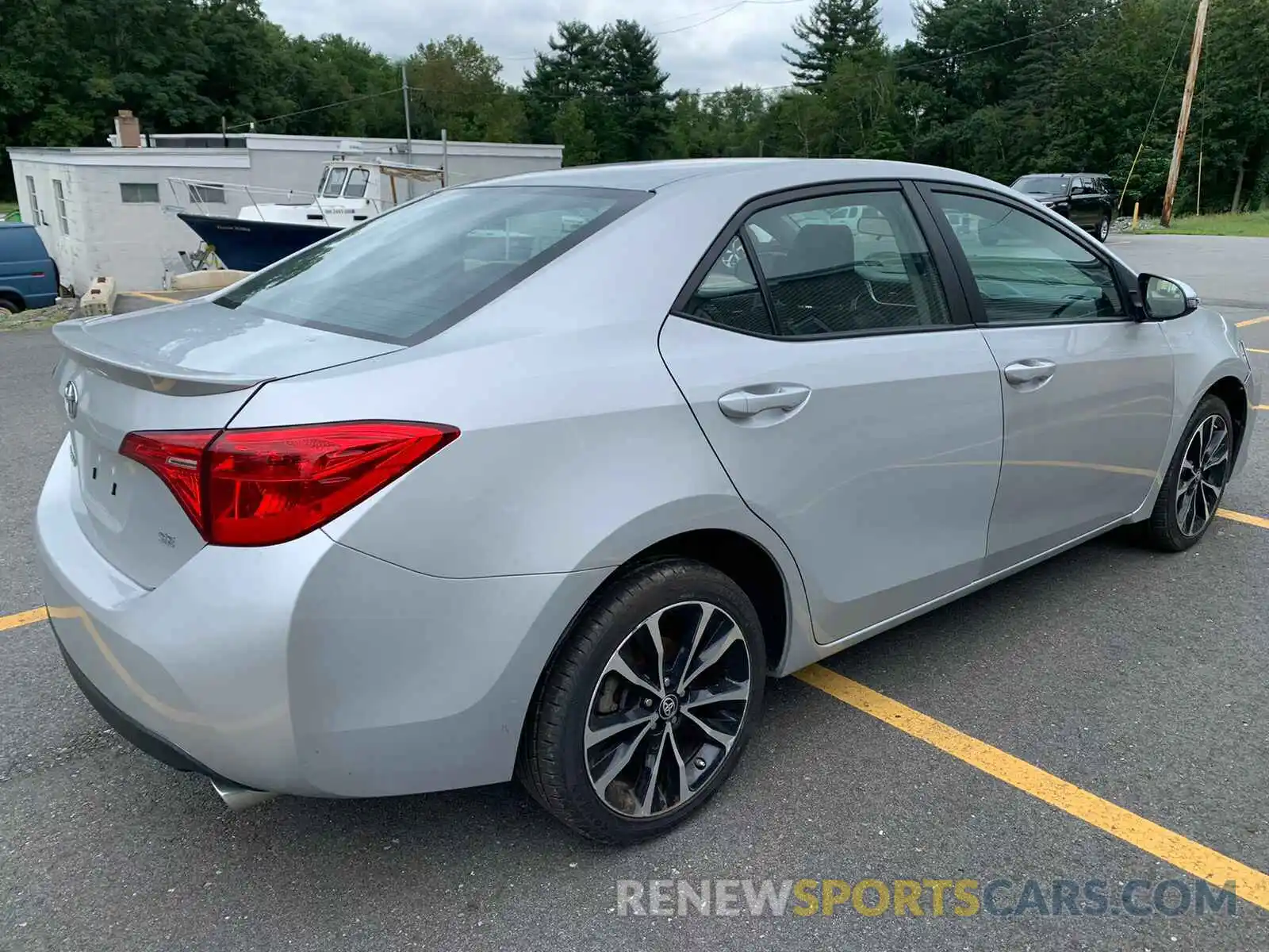 3 Photograph of a damaged car 2T1BURHE7KC238969 TOYOTA COROLLA 2019