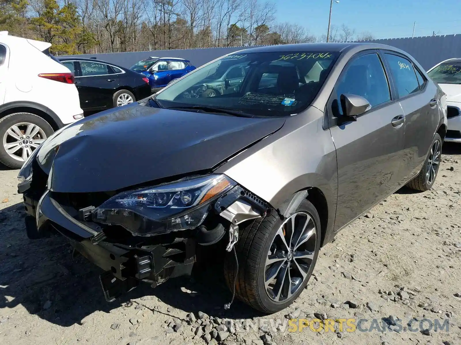 2 Photograph of a damaged car 2T1BURHE7KC239006 TOYOTA COROLLA 2019