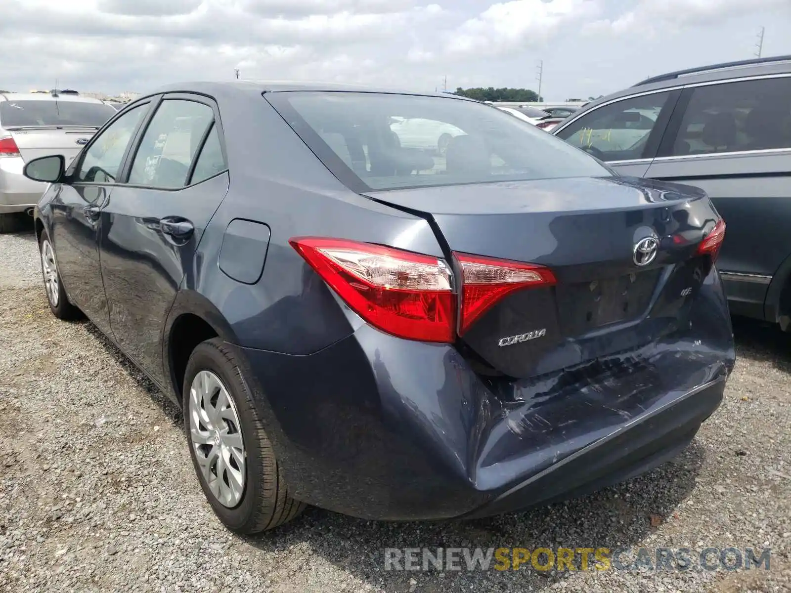 3 Photograph of a damaged car 2T1BURHE7KC239233 TOYOTA COROLLA 2019