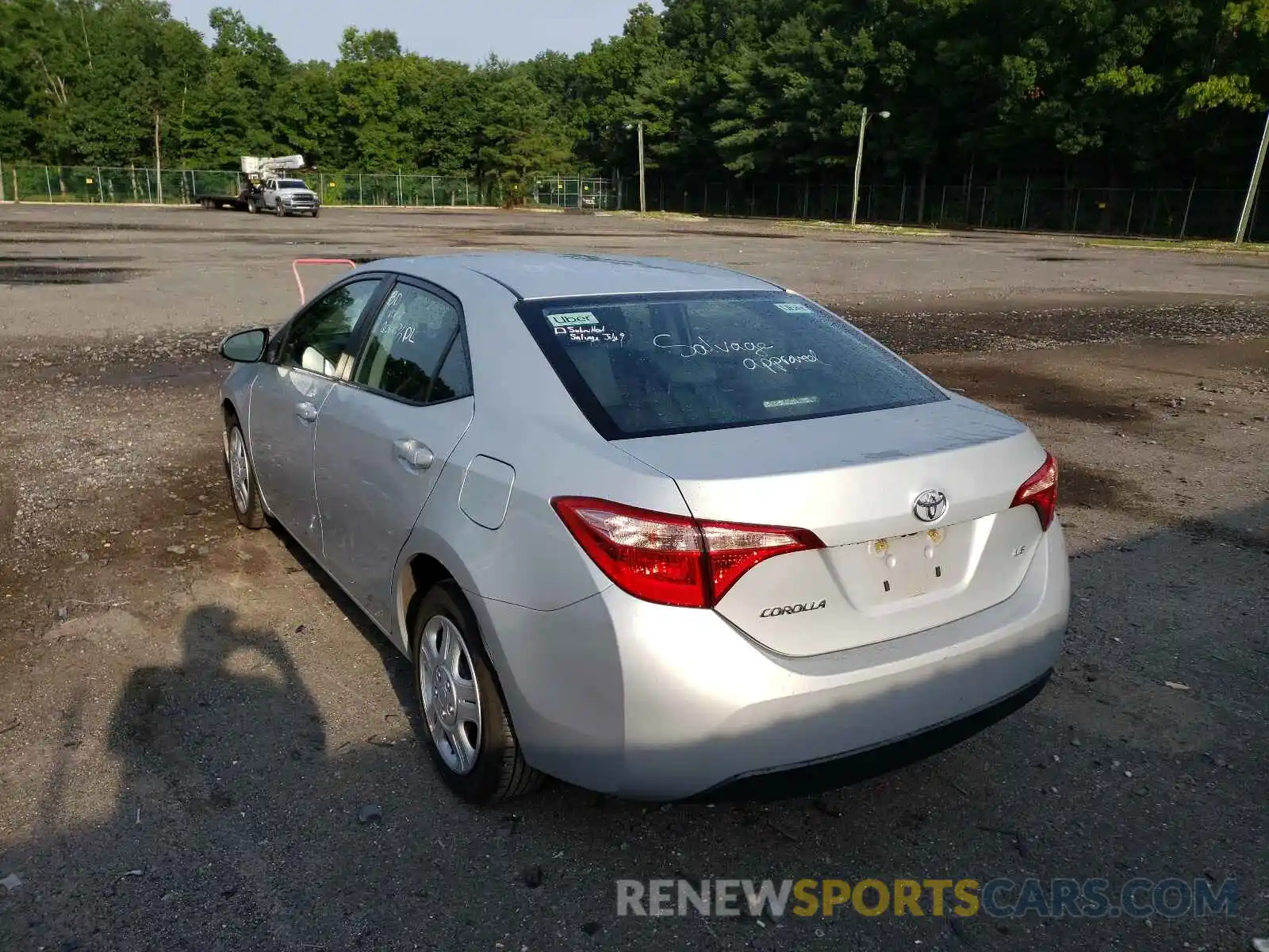 3 Photograph of a damaged car 2T1BURHE7KC239250 TOYOTA COROLLA 2019