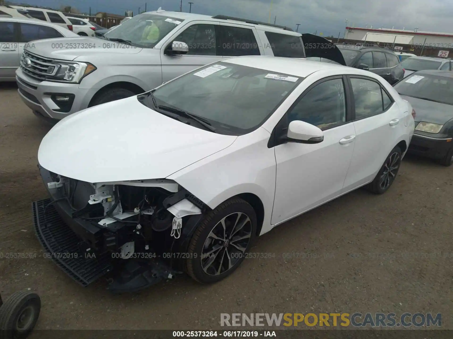 2 Photograph of a damaged car 2T1BURHE7KC239796 TOYOTA COROLLA 2019