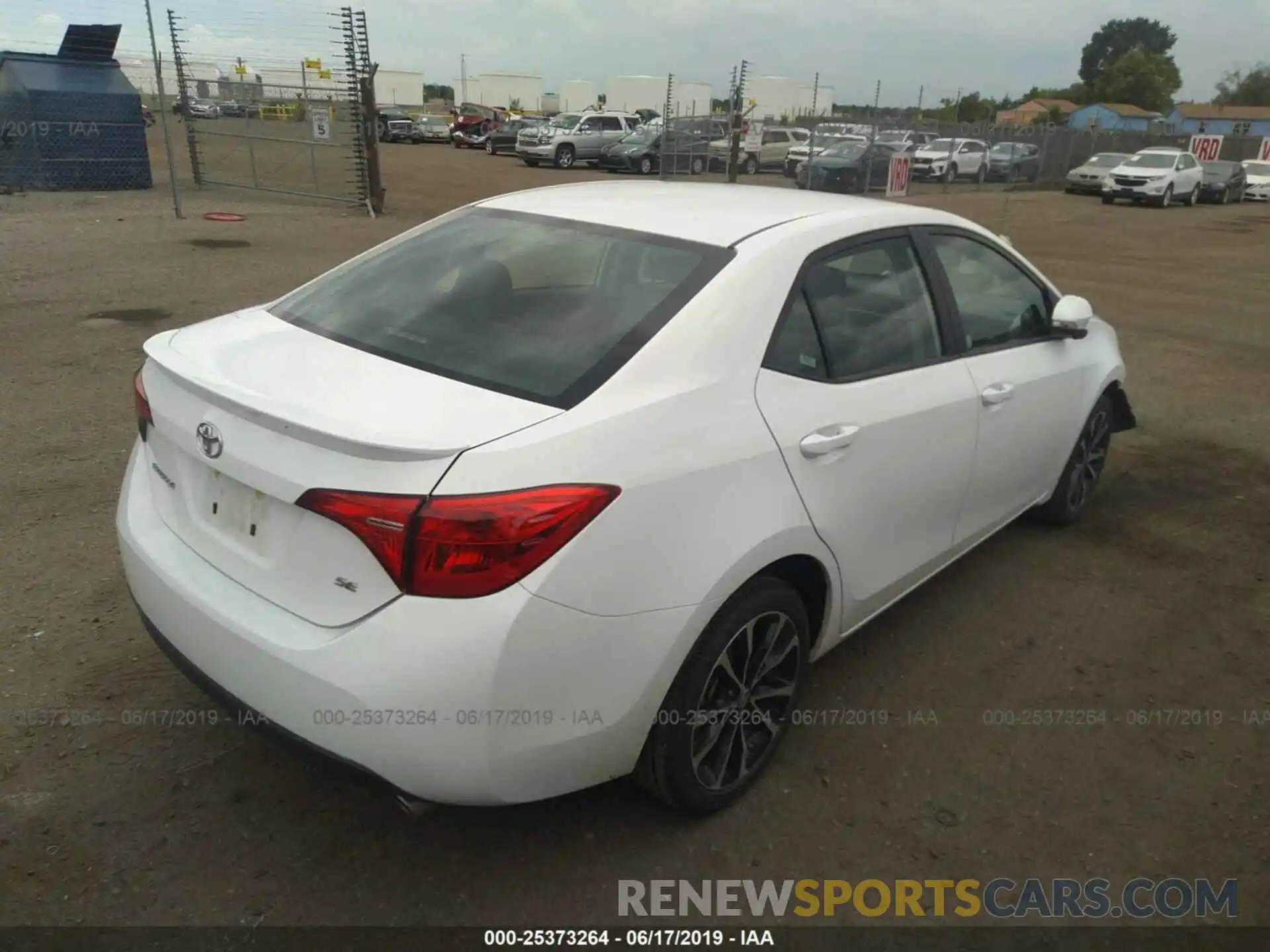 4 Photograph of a damaged car 2T1BURHE7KC239796 TOYOTA COROLLA 2019