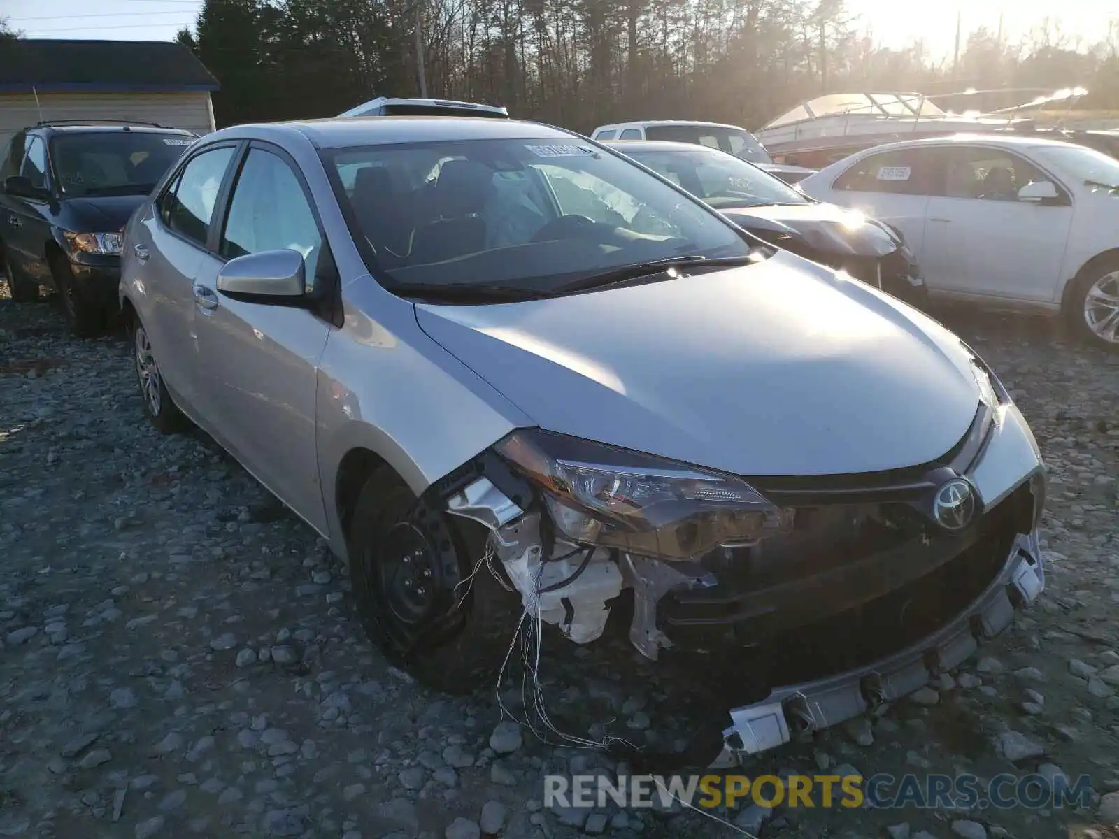 1 Photograph of a damaged car 2T1BURHE7KC240141 TOYOTA COROLLA 2019