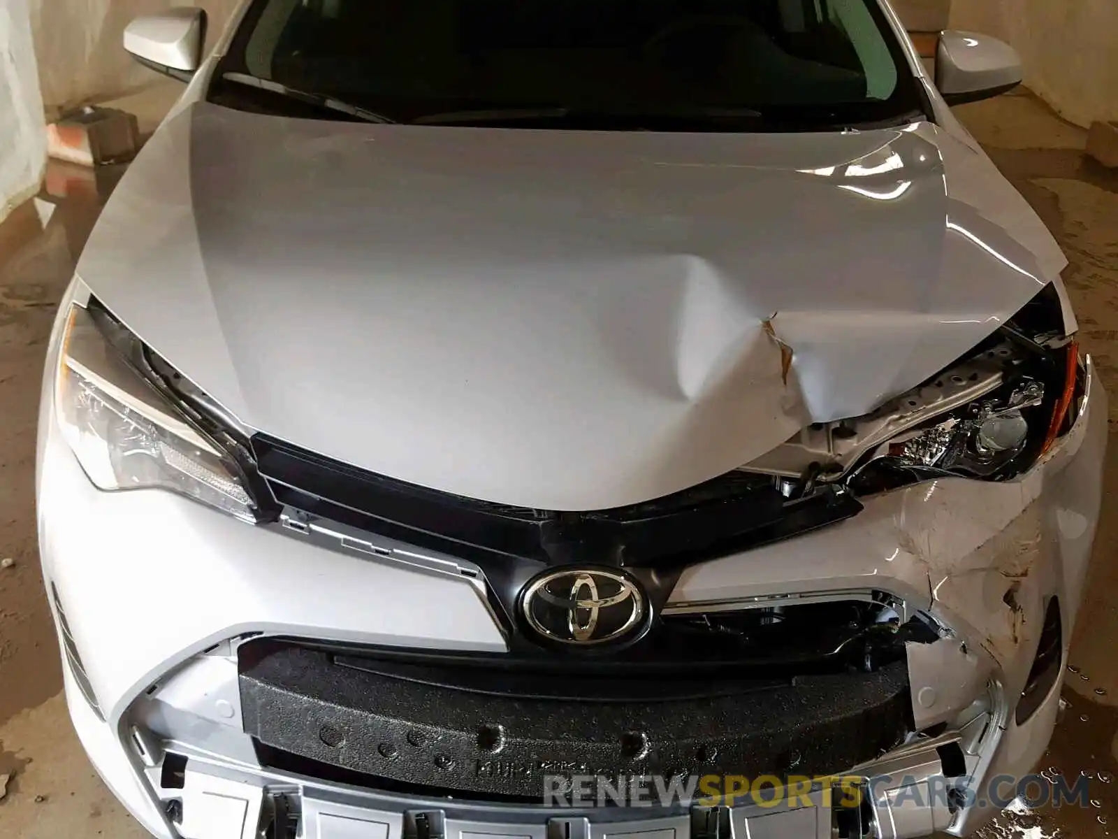 7 Photograph of a damaged car 2T1BURHE7KC240284 TOYOTA COROLLA 2019