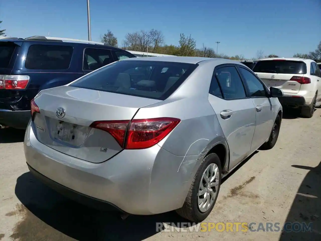 4 Photograph of a damaged car 2T1BURHE7KC241791 TOYOTA COROLLA 2019