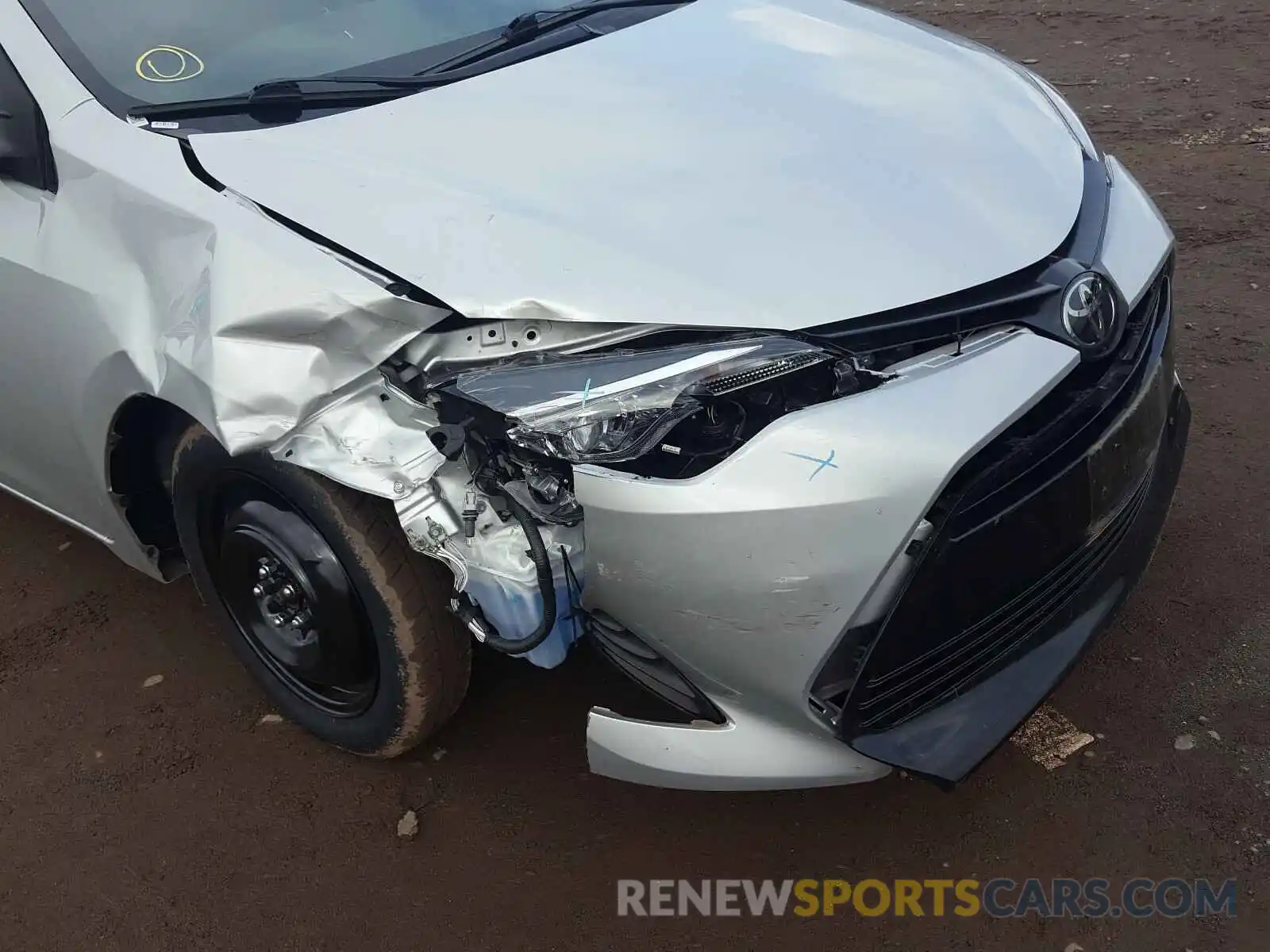 9 Photograph of a damaged car 2T1BURHE7KC241841 TOYOTA COROLLA 2019
