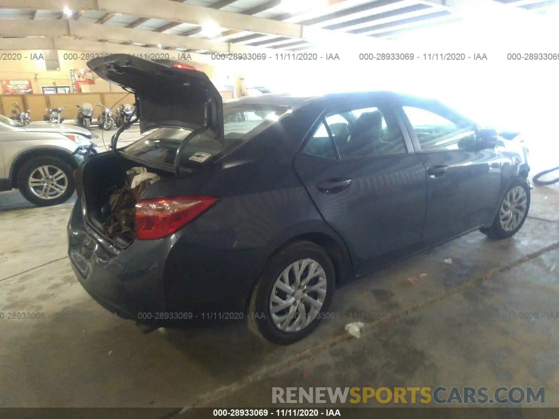 4 Photograph of a damaged car 2T1BURHE7KC242147 TOYOTA COROLLA 2019