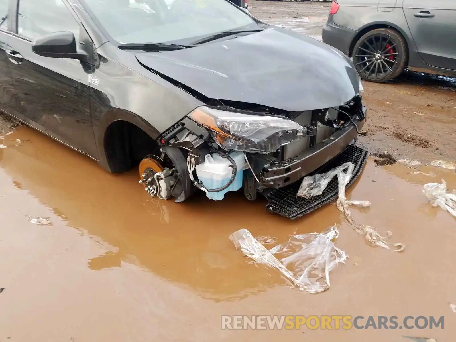 9 Photograph of a damaged car 2T1BURHE7KC242245 TOYOTA COROLLA 2019