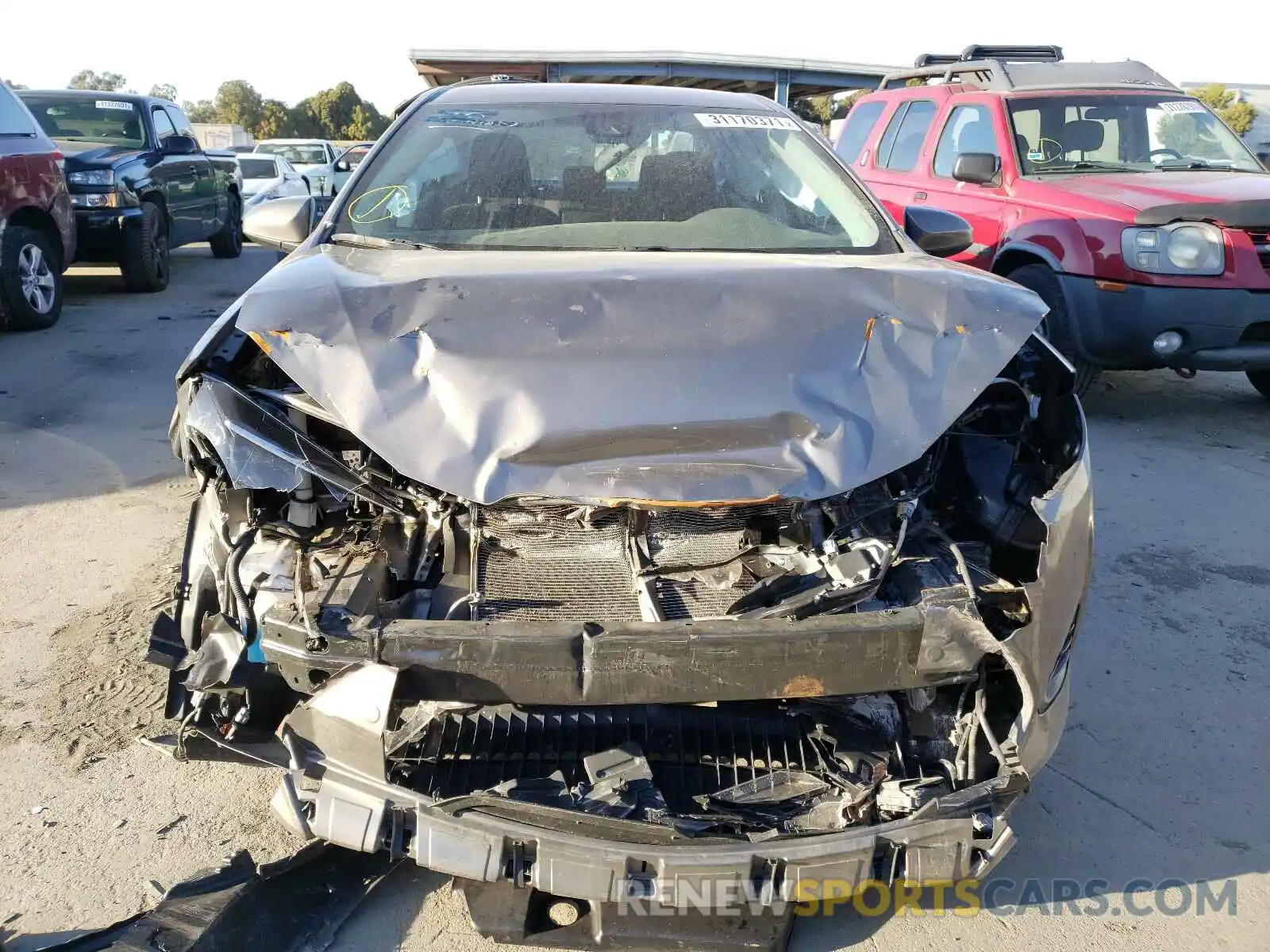 9 Photograph of a damaged car 2T1BURHE7KC242293 TOYOTA COROLLA 2019