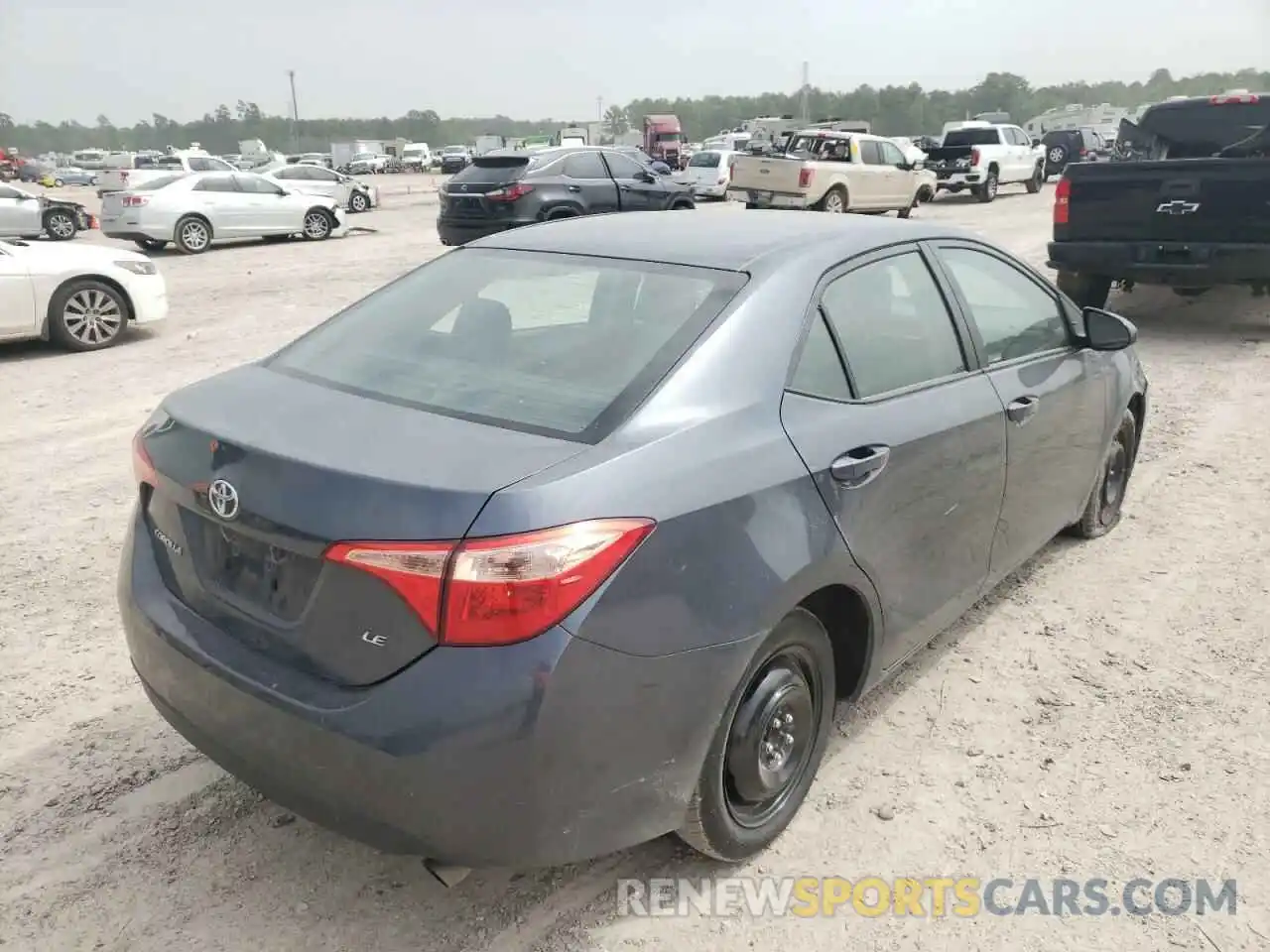 4 Photograph of a damaged car 2T1BURHE7KC242505 TOYOTA COROLLA 2019