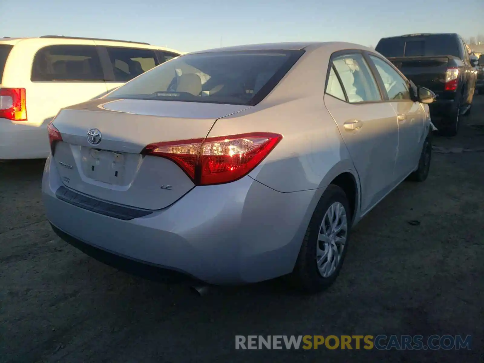 4 Photograph of a damaged car 2T1BURHE7KC244531 TOYOTA COROLLA 2019