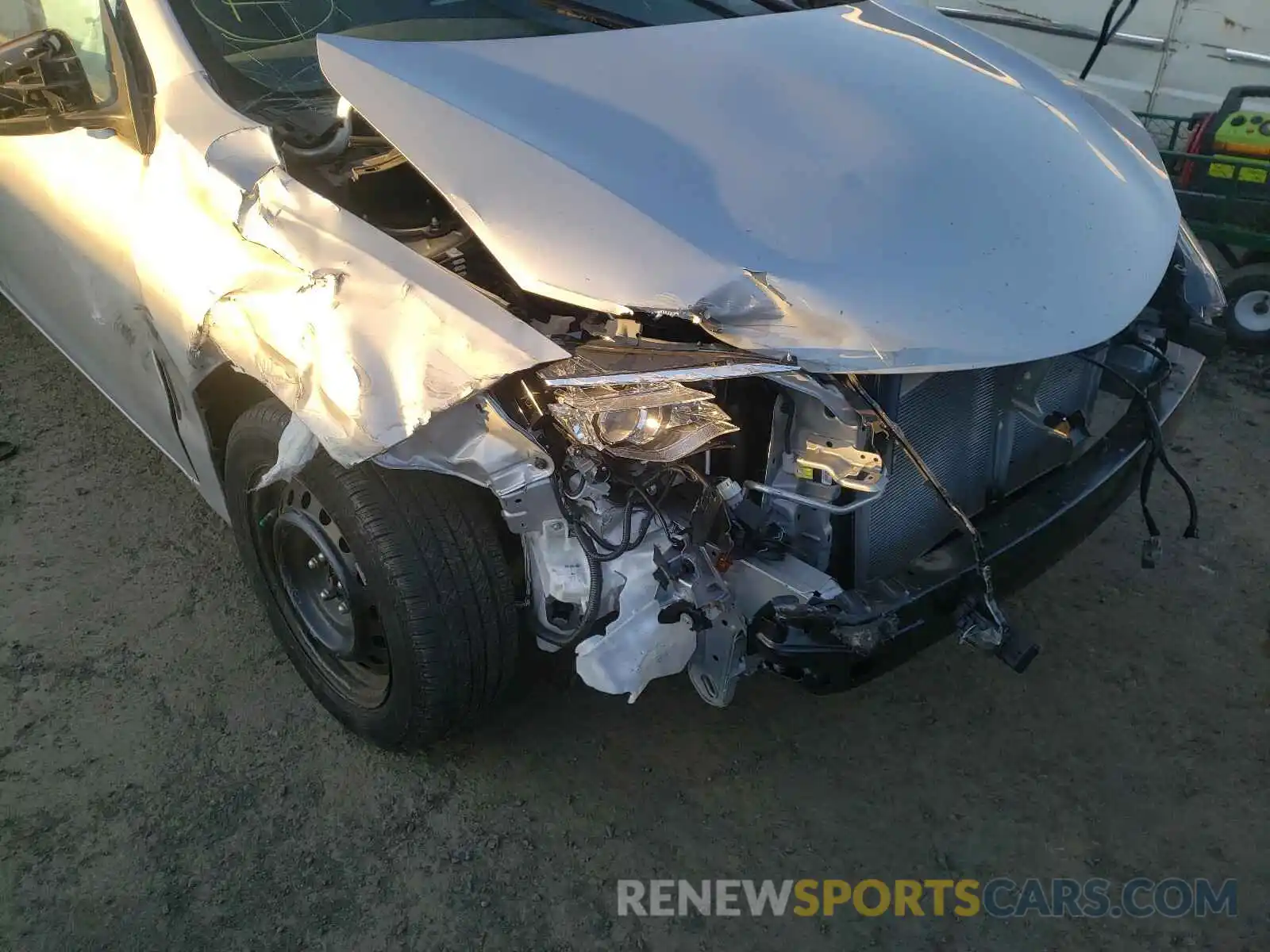 9 Photograph of a damaged car 2T1BURHE7KC244531 TOYOTA COROLLA 2019