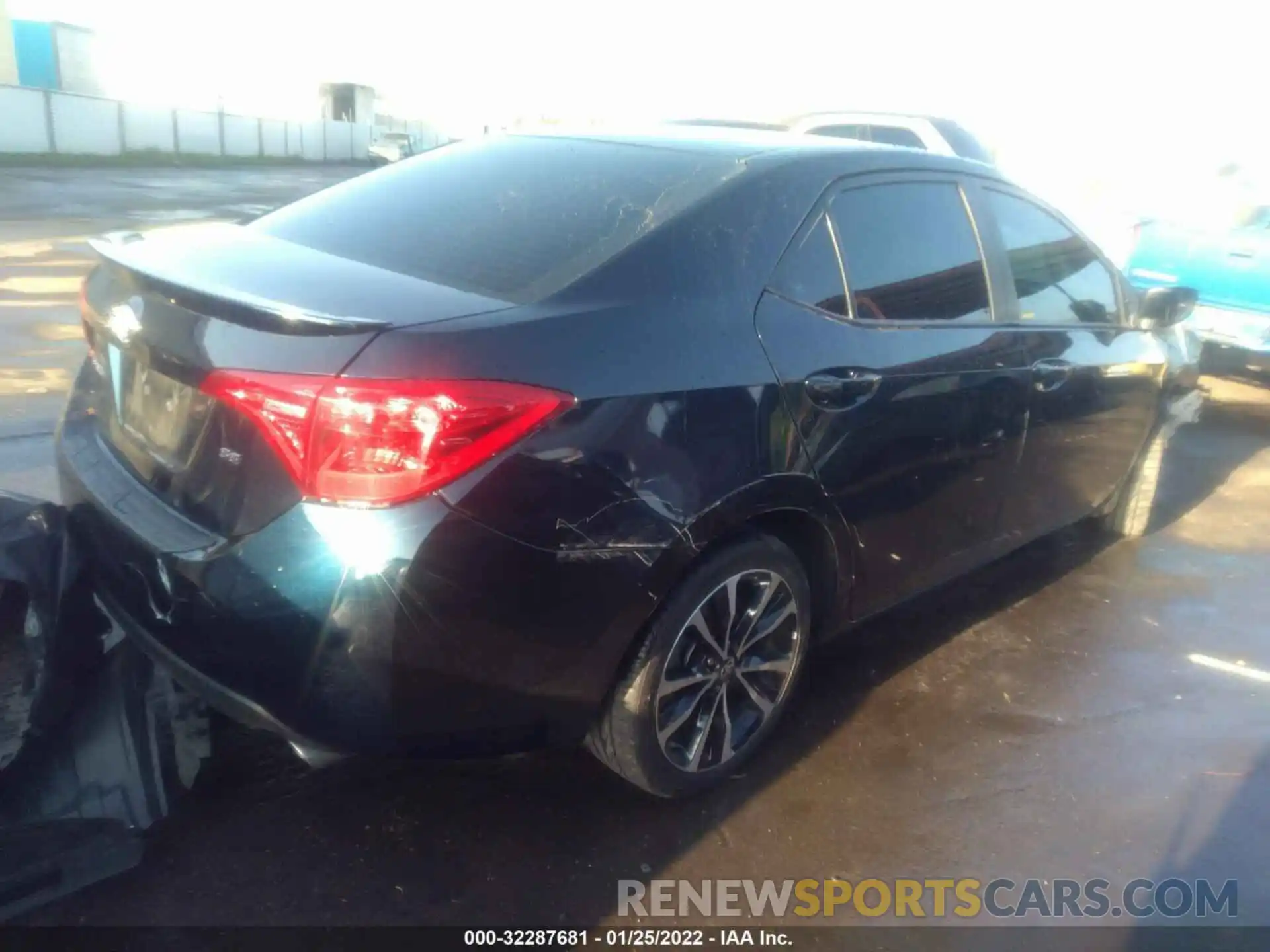 4 Photograph of a damaged car 2T1BURHE7KC246523 TOYOTA COROLLA 2019