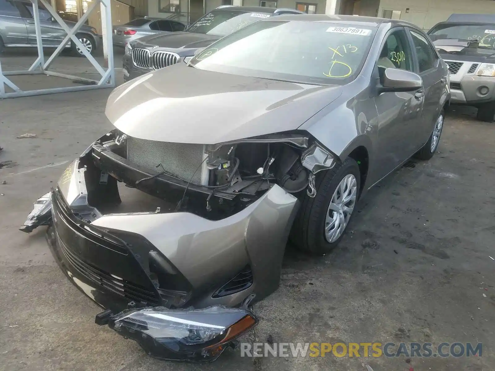 2 Photograph of a damaged car 2T1BURHE8KC125824 TOYOTA COROLLA 2019