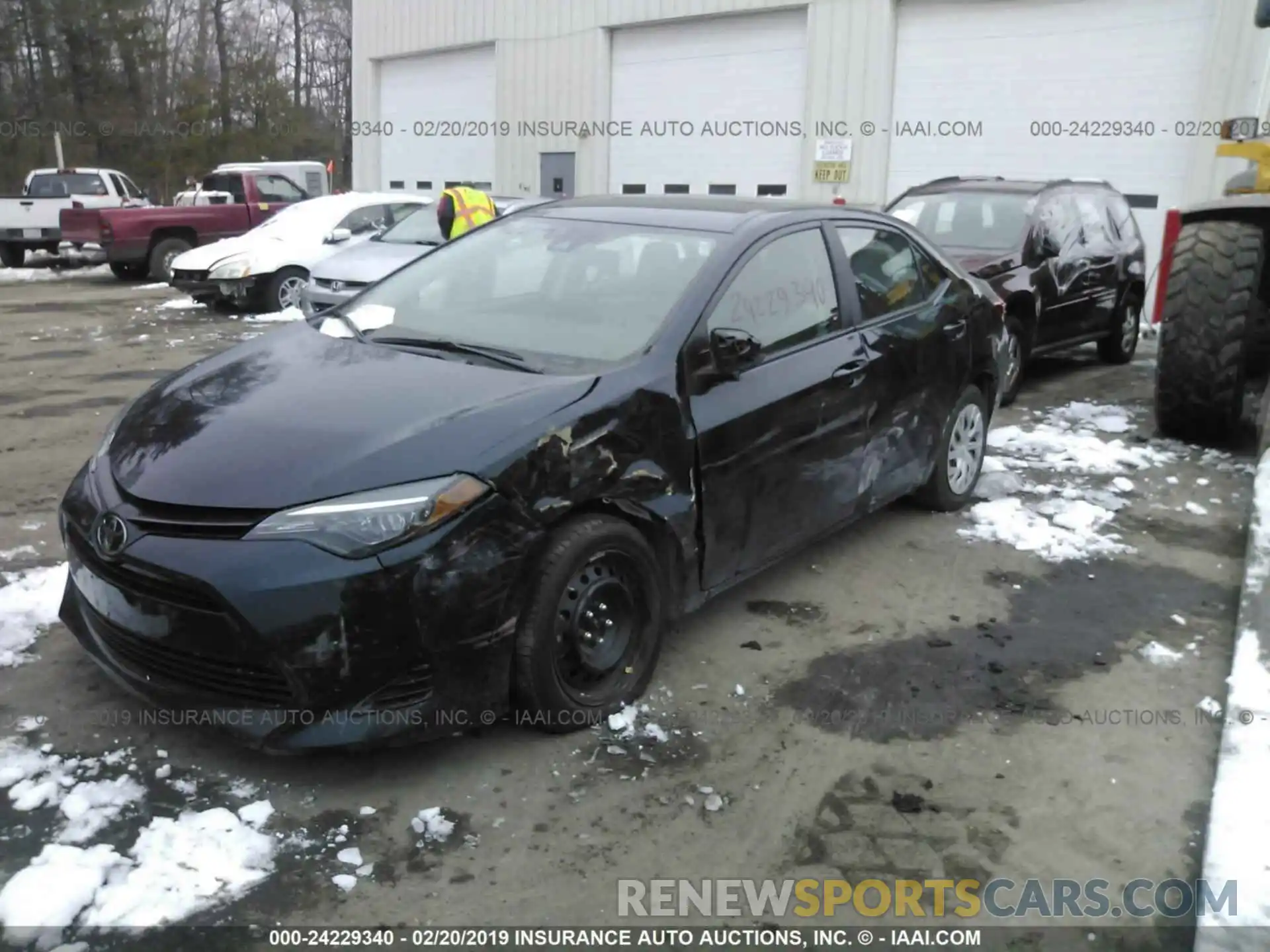 2 Photograph of a damaged car 2T1BURHE8KC126066 TOYOTA COROLLA 2019