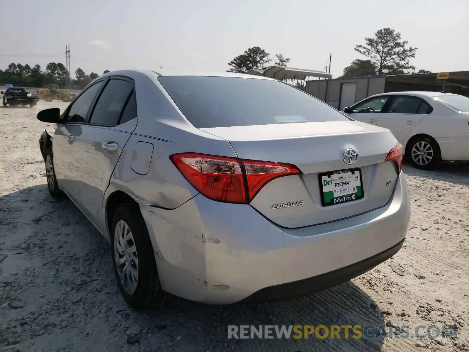 3 Photograph of a damaged car 2T1BURHE8KC126536 TOYOTA COROLLA 2019