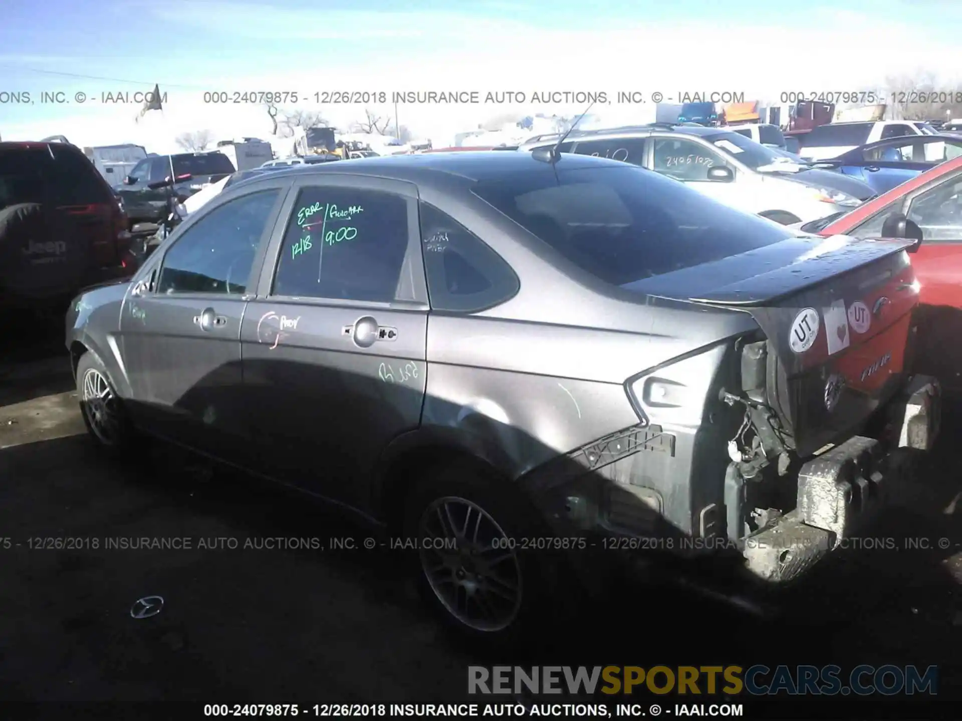 3 Photograph of a damaged car 2T1BURHE8KC126570 TOYOTA COROLLA 2019