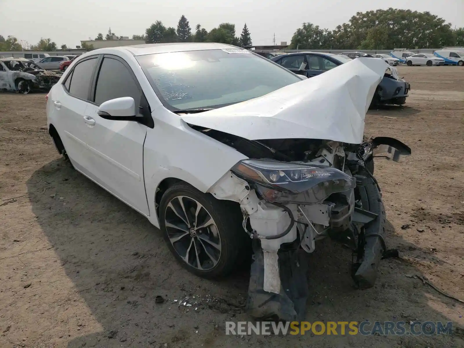 1 Фотография поврежденного автомобиля 2T1BURHE8KC126617 TOYOTA COROLLA 2019