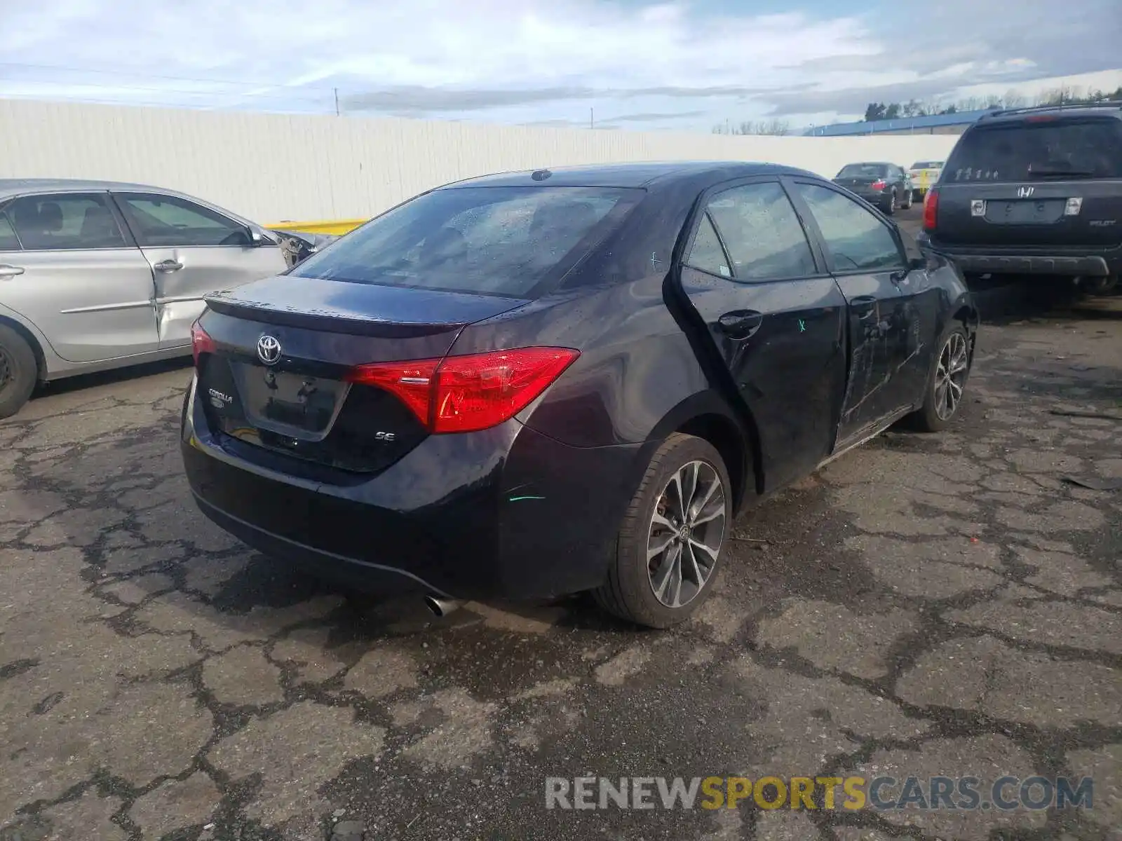 4 Photograph of a damaged car 2T1BURHE8KC126973 TOYOTA COROLLA 2019