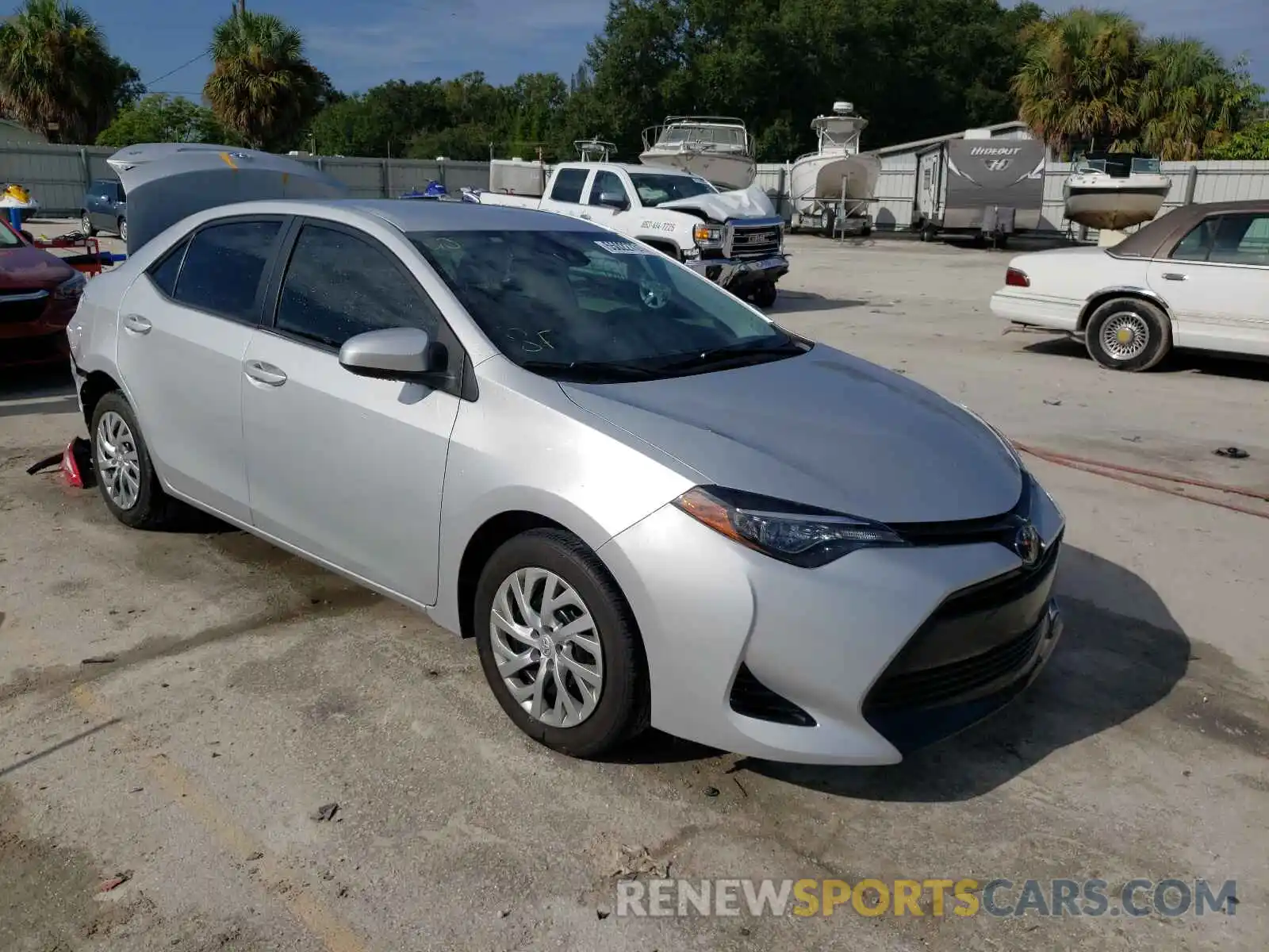 1 Photograph of a damaged car 2T1BURHE8KC127945 TOYOTA COROLLA 2019