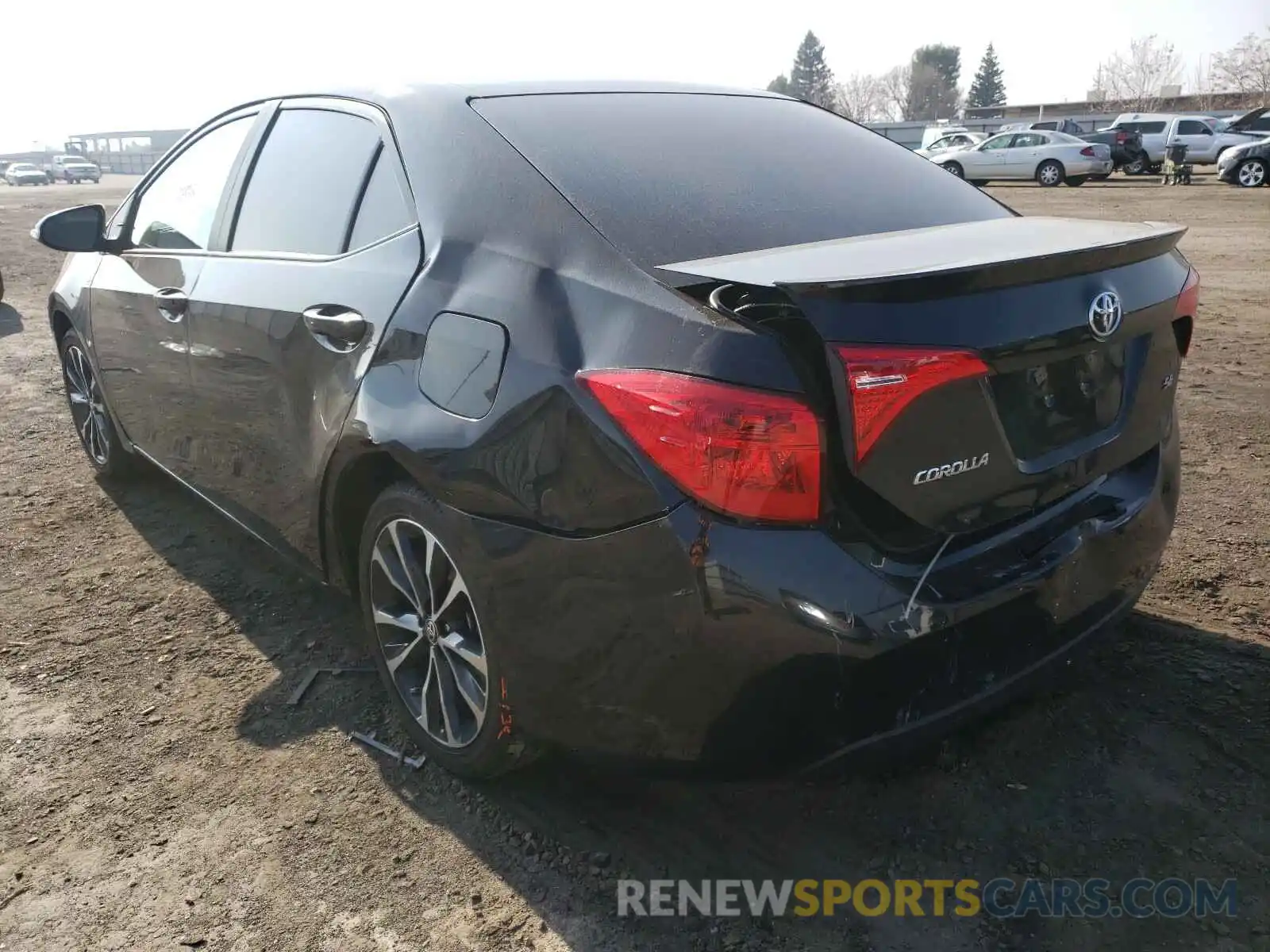 3 Photograph of a damaged car 2T1BURHE8KC128738 TOYOTA COROLLA 2019