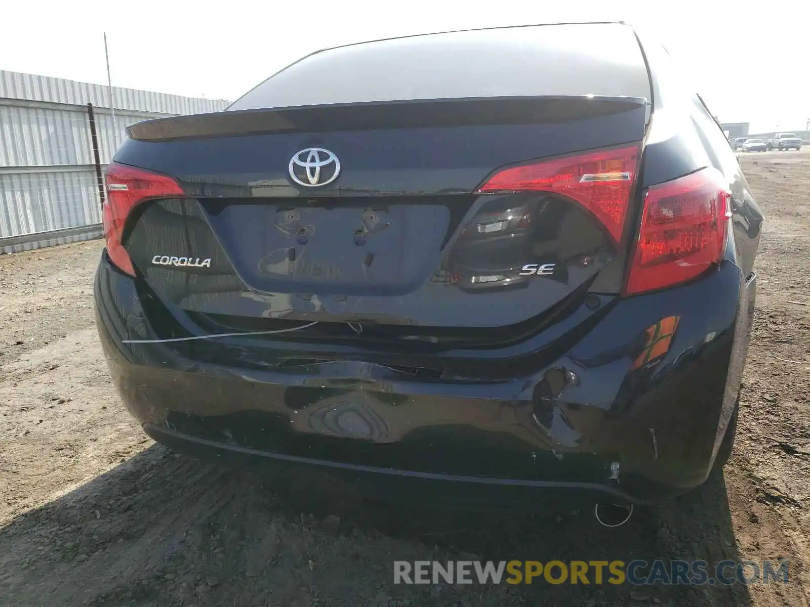 9 Photograph of a damaged car 2T1BURHE8KC128738 TOYOTA COROLLA 2019