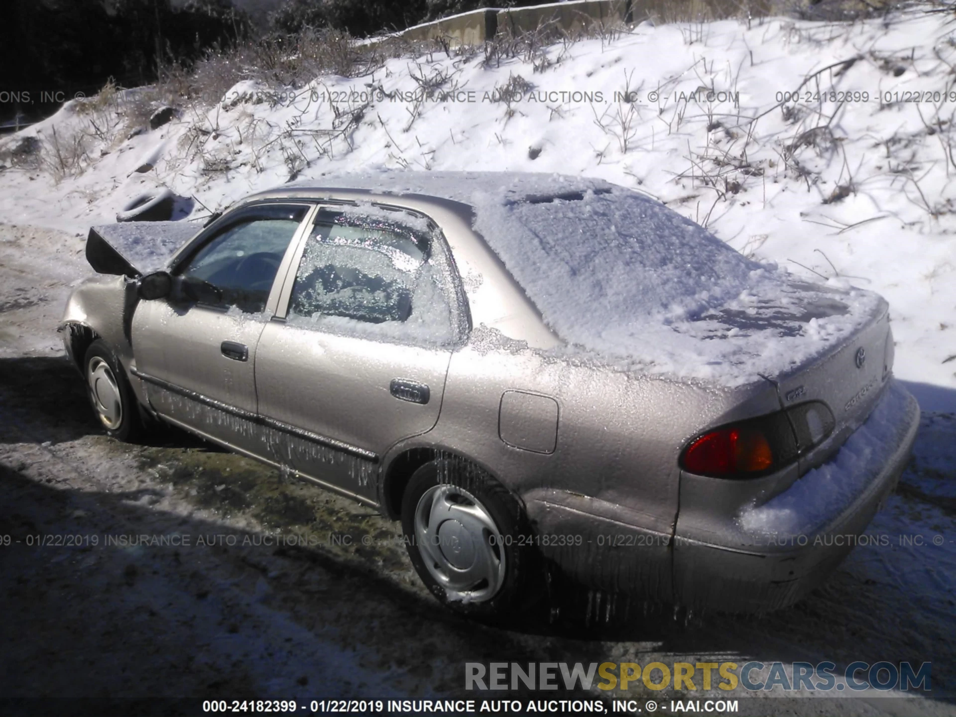 3 Photograph of a damaged car 2T1BURHE8KC128870 TOYOTA COROLLA 2019