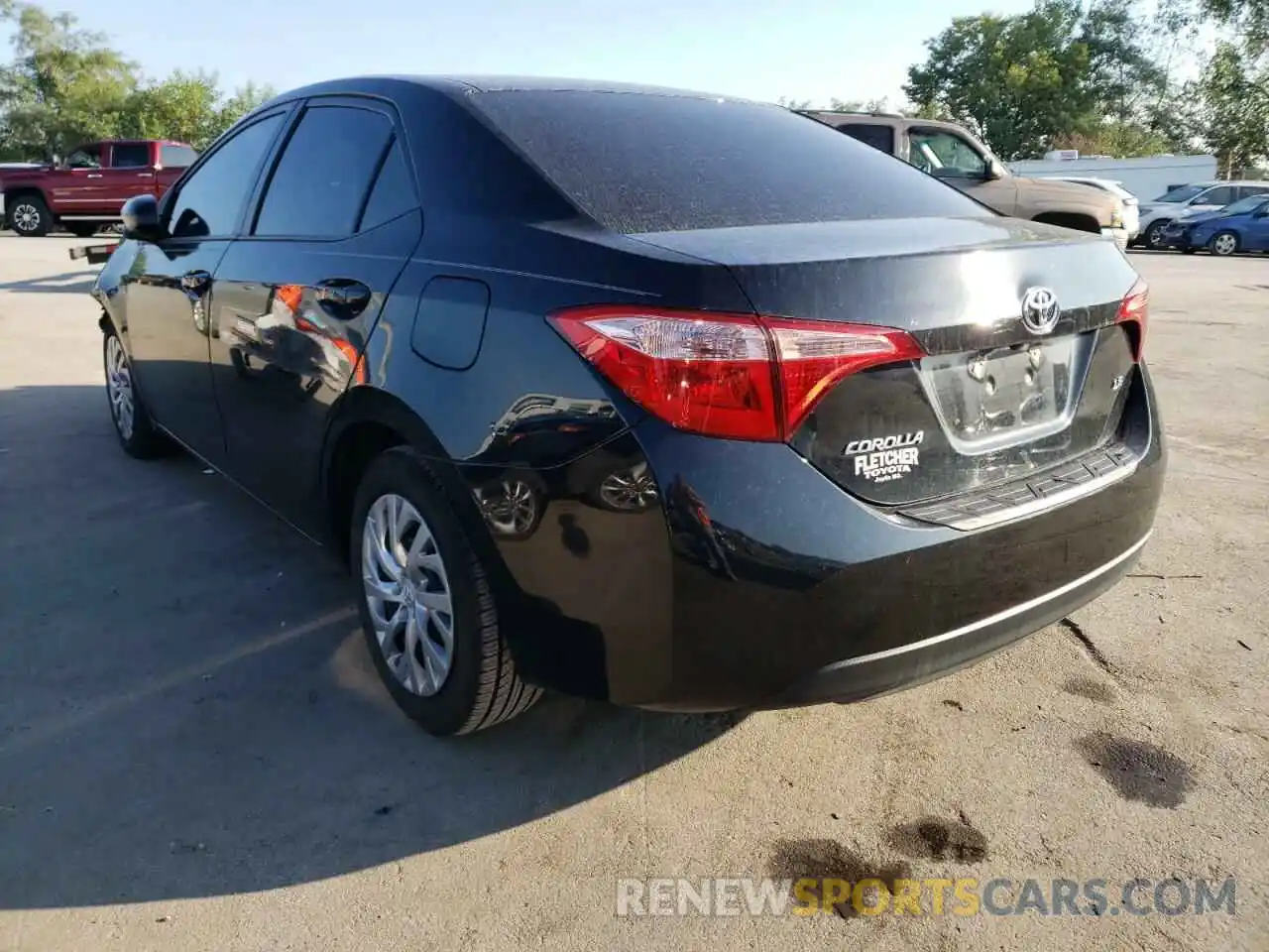 3 Photograph of a damaged car 2T1BURHE8KC129713 TOYOTA COROLLA 2019