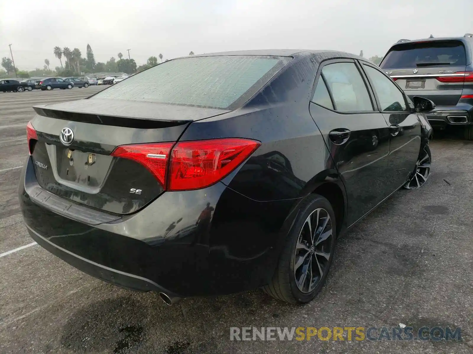 4 Photograph of a damaged car 2T1BURHE8KC130523 TOYOTA COROLLA 2019