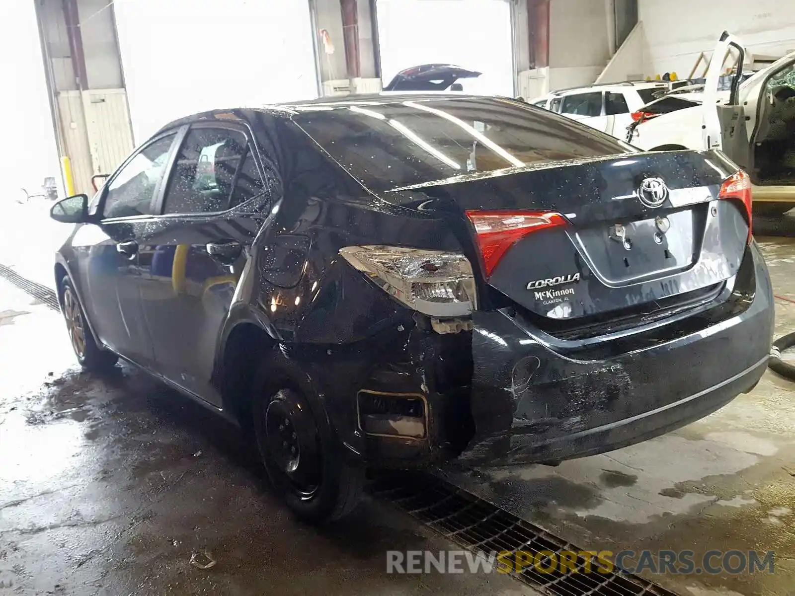 3 Photograph of a damaged car 2T1BURHE8KC130697 TOYOTA COROLLA 2019