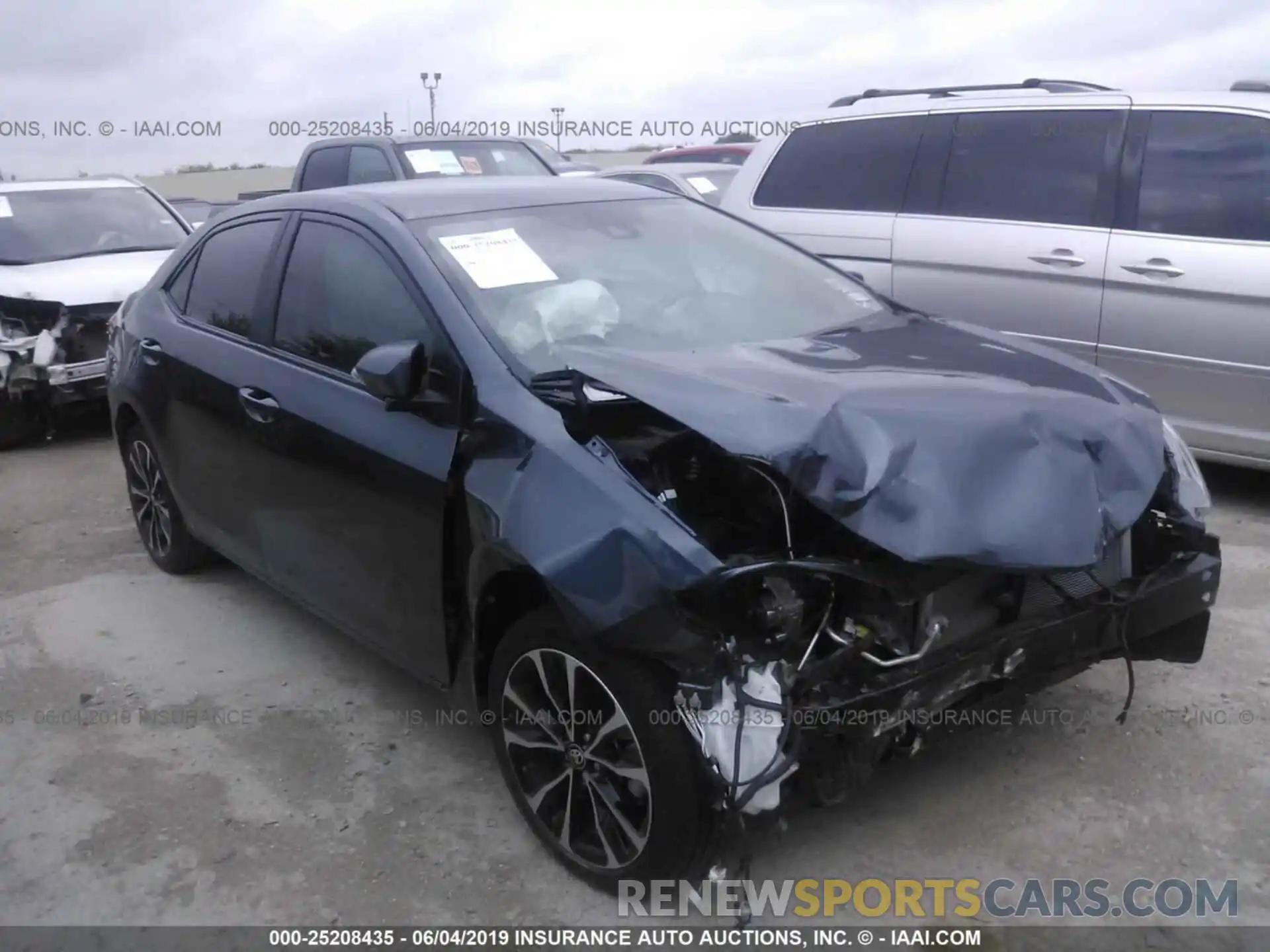 1 Photograph of a damaged car 2T1BURHE8KC131400 TOYOTA COROLLA 2019