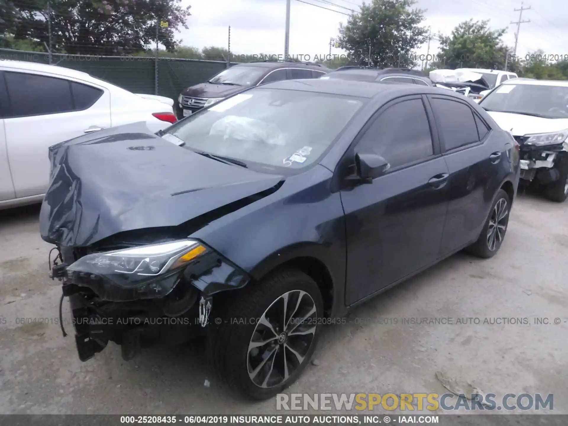 2 Photograph of a damaged car 2T1BURHE8KC131400 TOYOTA COROLLA 2019