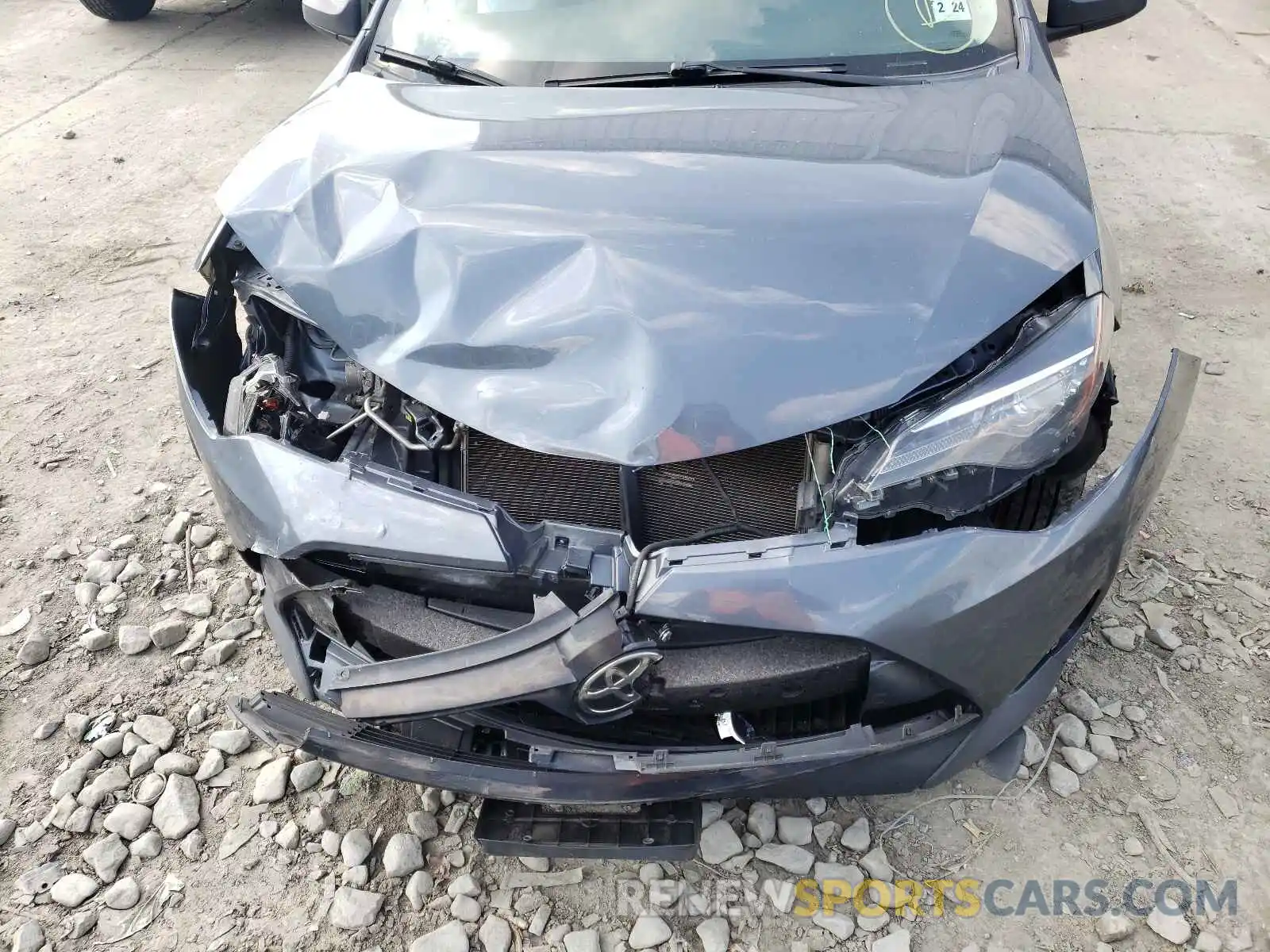 9 Photograph of a damaged car 2T1BURHE8KC131798 TOYOTA COROLLA 2019