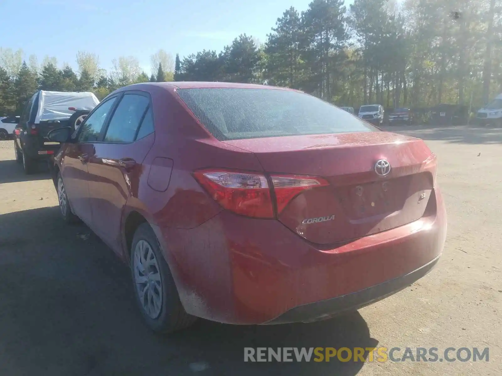 3 Photograph of a damaged car 2T1BURHE8KC132403 TOYOTA COROLLA 2019