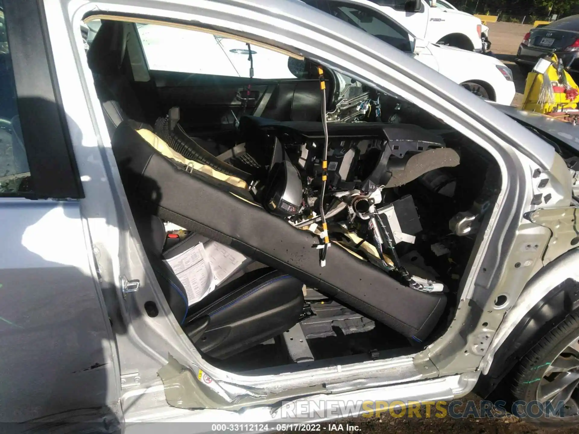 5 Photograph of a damaged car 2T1BURHE8KC132501 TOYOTA COROLLA 2019