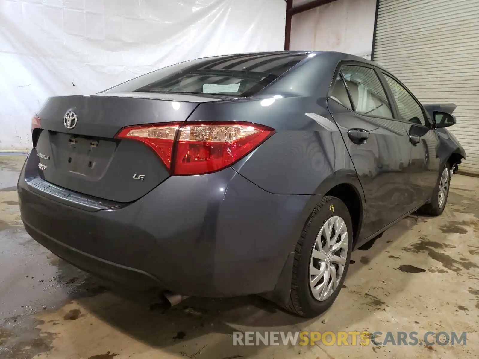 4 Photograph of a damaged car 2T1BURHE8KC132692 TOYOTA COROLLA 2019