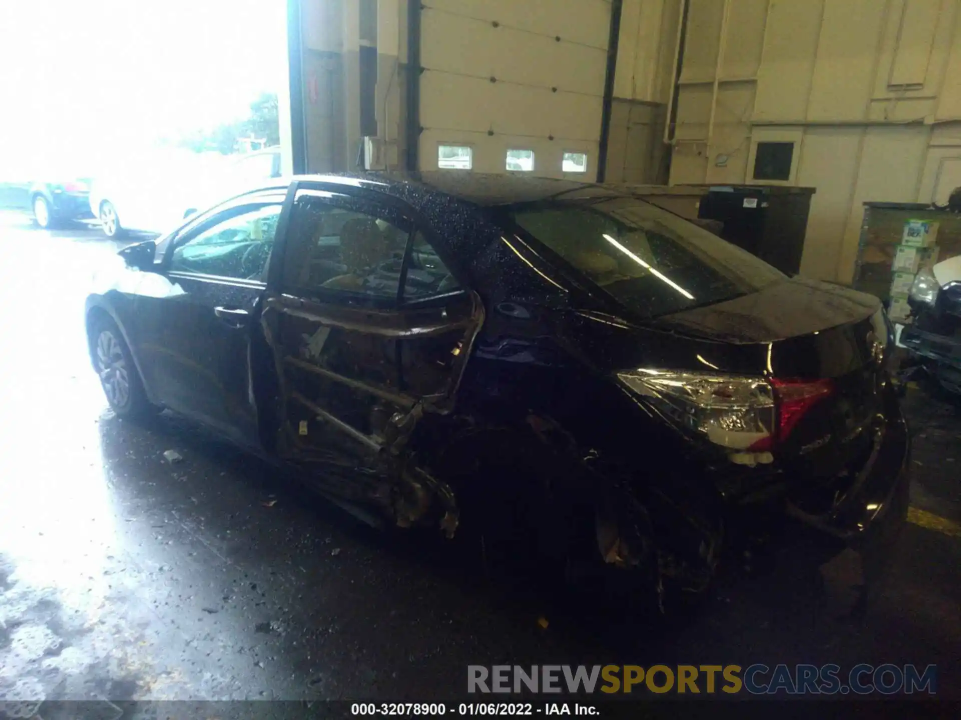 3 Photograph of a damaged car 2T1BURHE8KC133003 TOYOTA COROLLA 2019