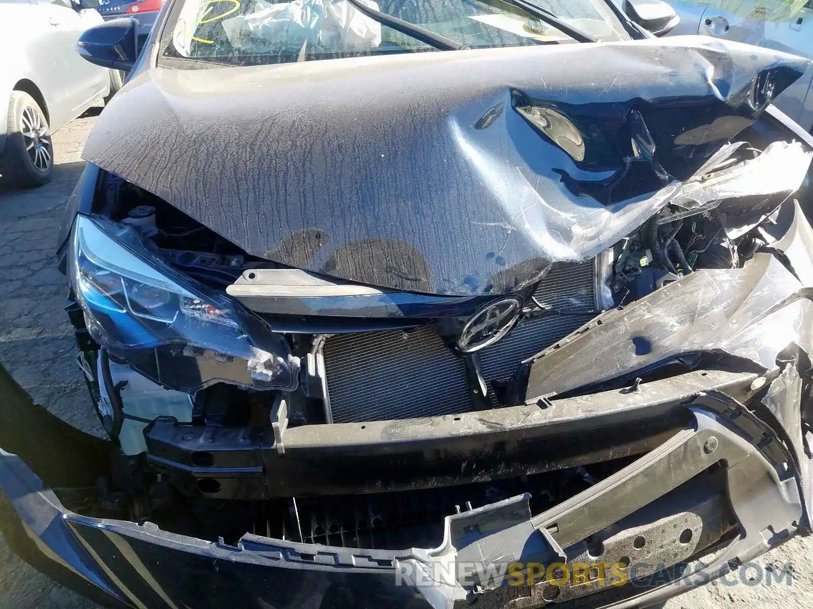 9 Photograph of a damaged car 2T1BURHE8KC133860 TOYOTA COROLLA 2019