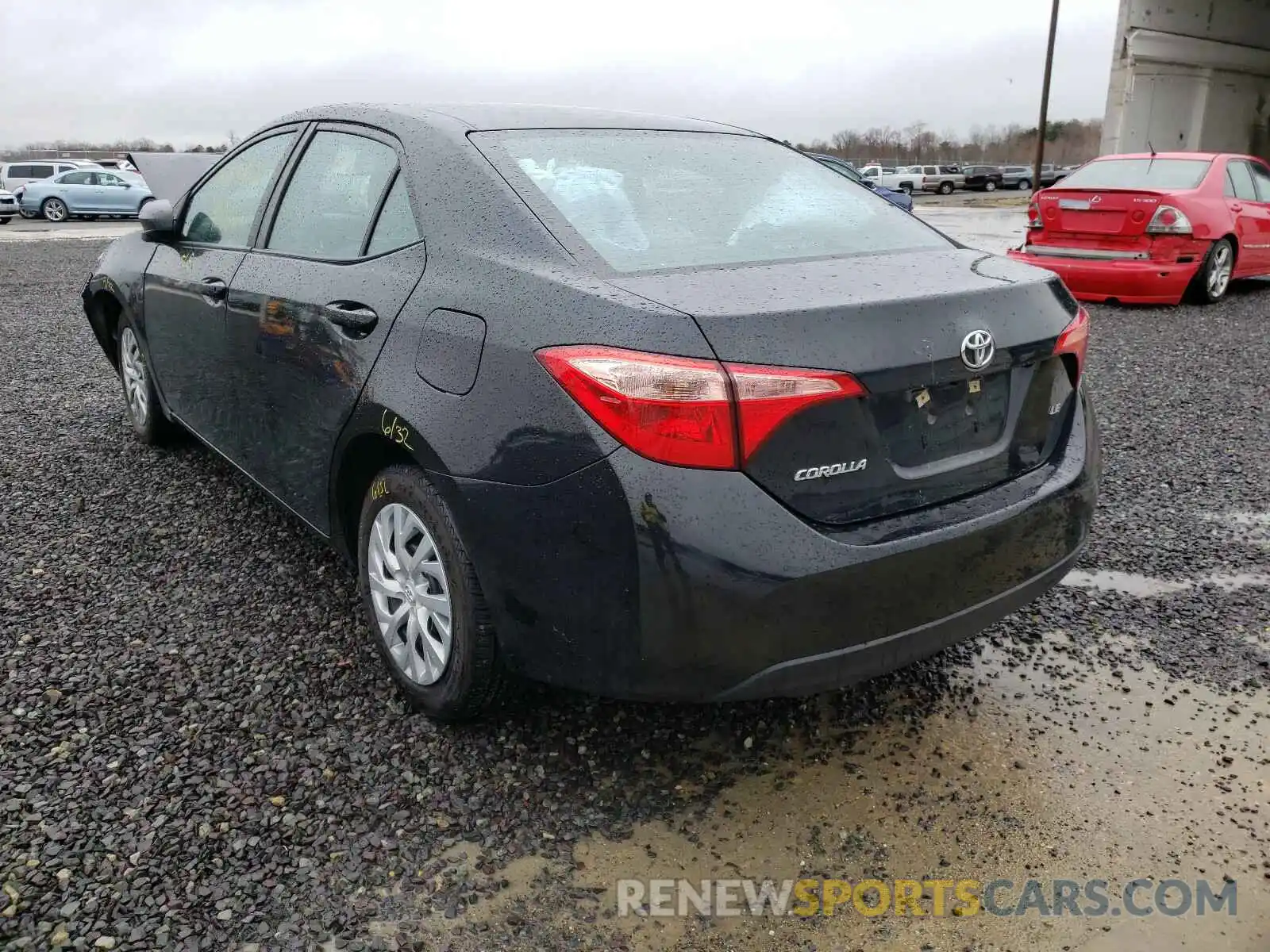 3 Photograph of a damaged car 2T1BURHE8KC134281 TOYOTA COROLLA 2019