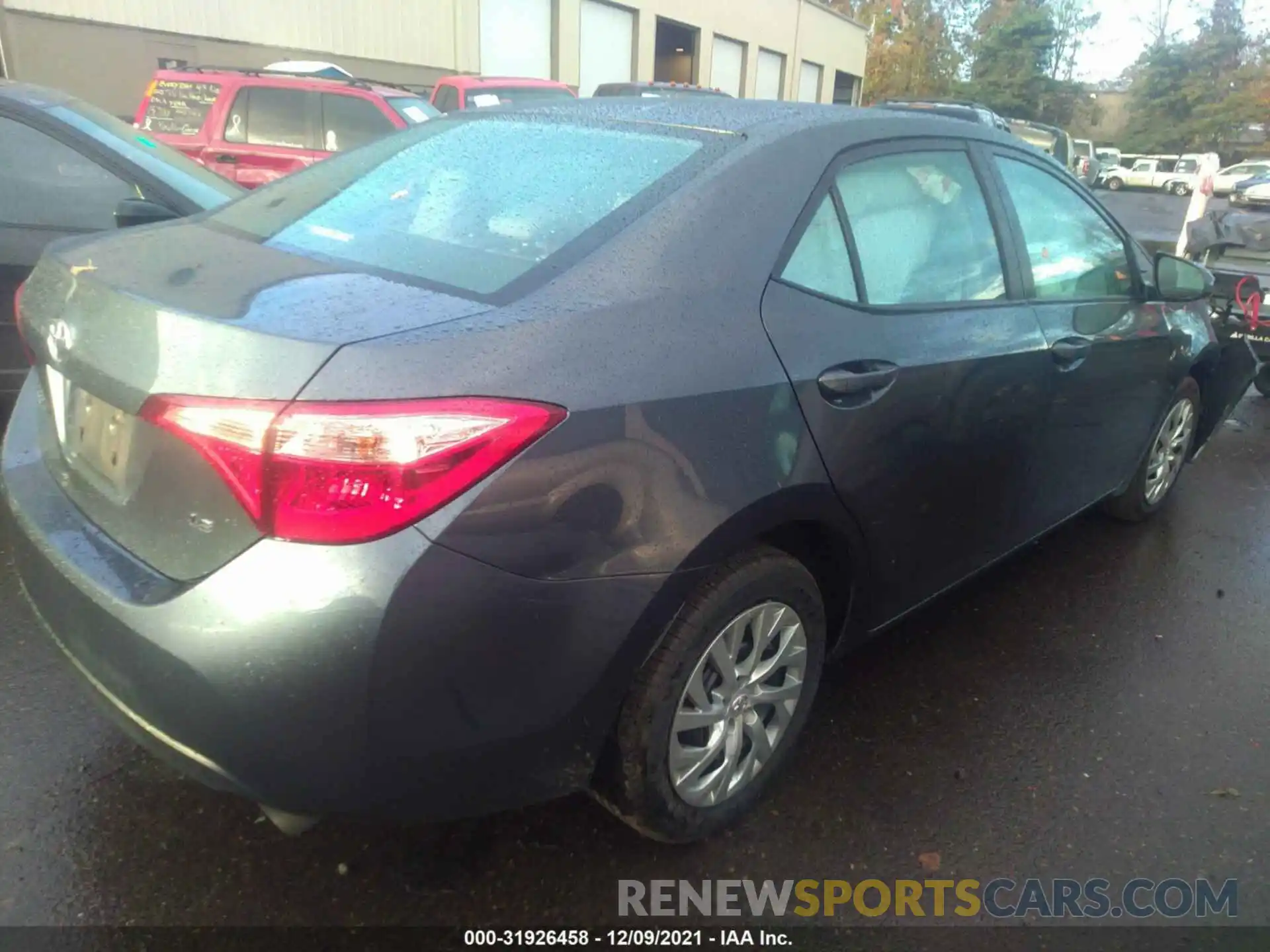 4 Photograph of a damaged car 2T1BURHE8KC134748 TOYOTA COROLLA 2019