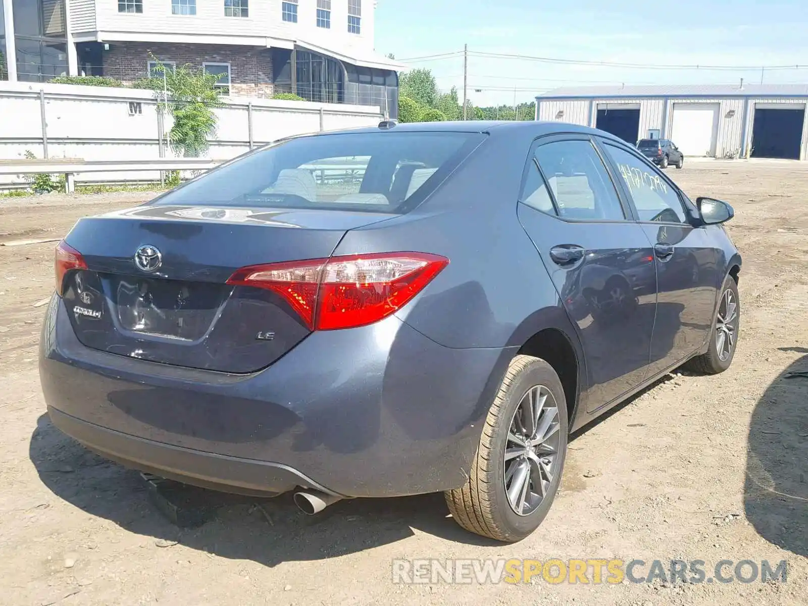 4 Photograph of a damaged car 2T1BURHE8KC134944 TOYOTA COROLLA 2019