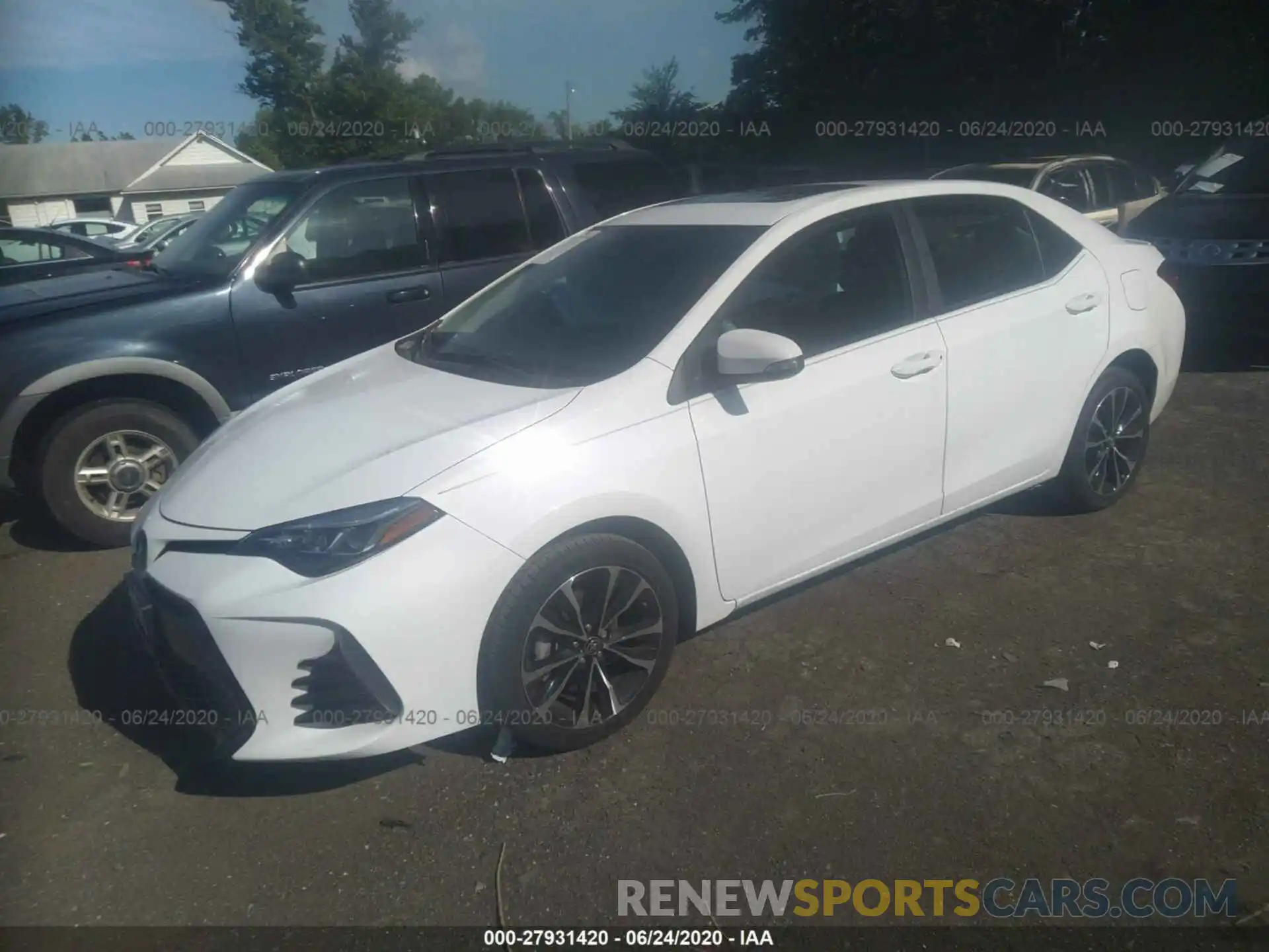 2 Photograph of a damaged car 2T1BURHE8KC135429 TOYOTA COROLLA 2019