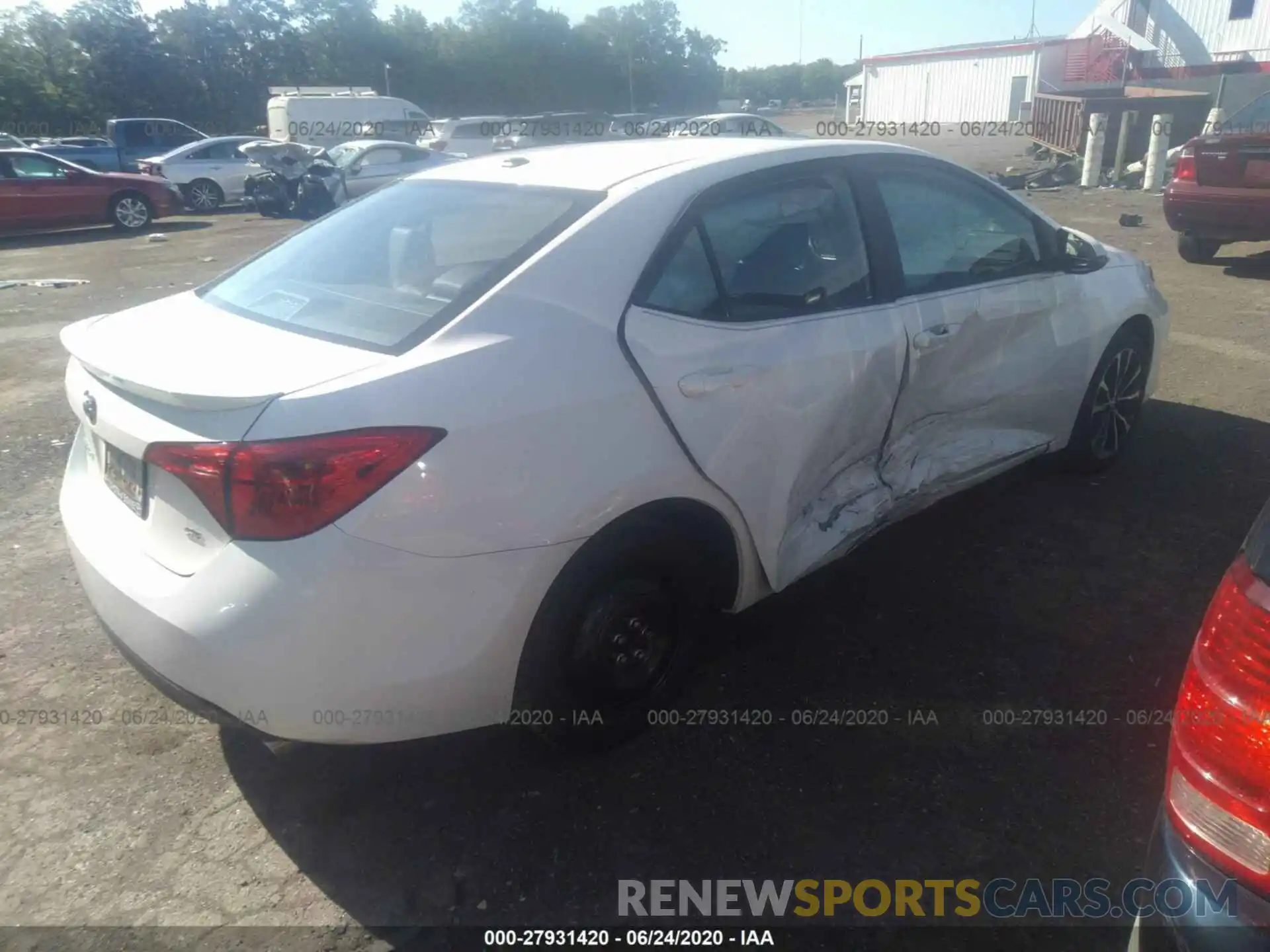 4 Photograph of a damaged car 2T1BURHE8KC135429 TOYOTA COROLLA 2019