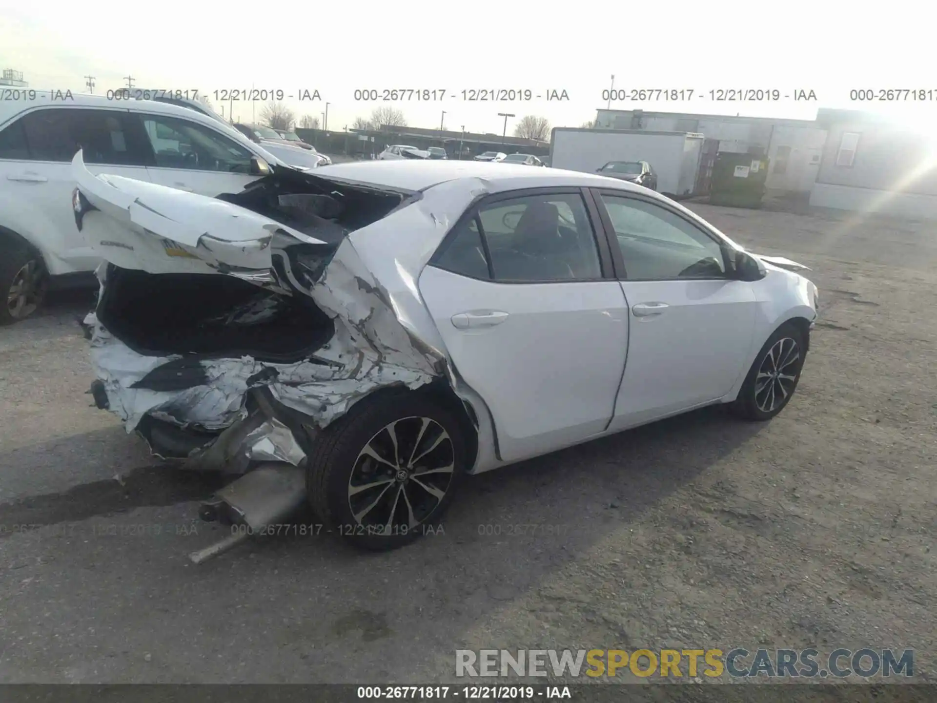 4 Photograph of a damaged car 2T1BURHE8KC135723 TOYOTA COROLLA 2019