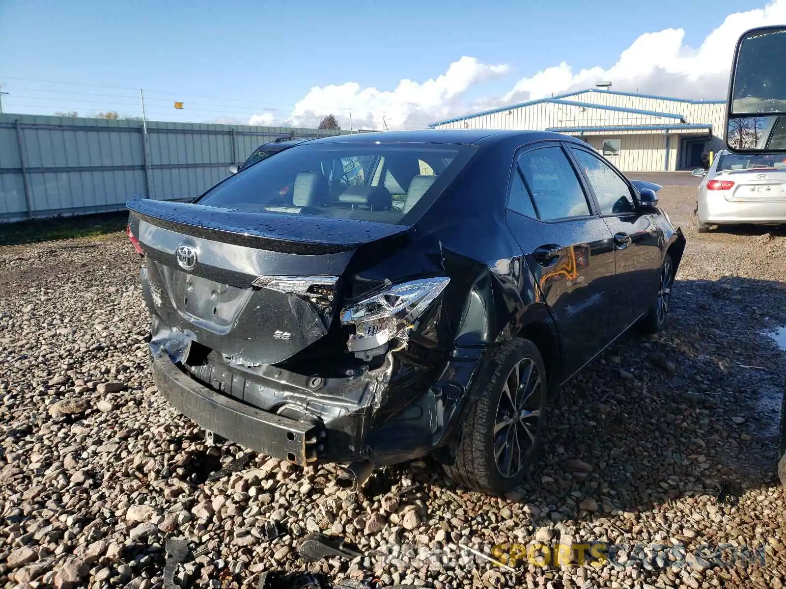 4 Photograph of a damaged car 2T1BURHE8KC135902 TOYOTA COROLLA 2019