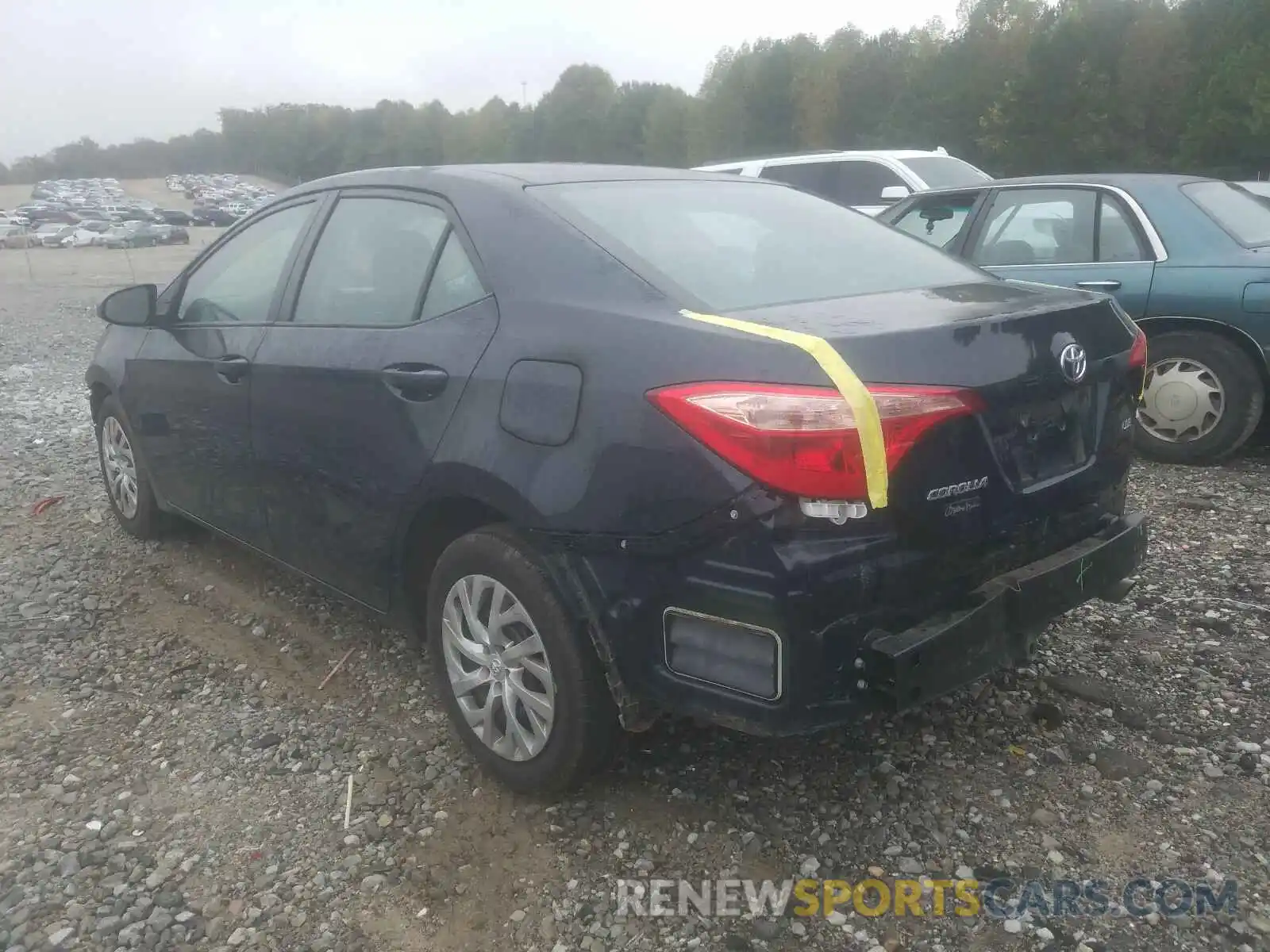 3 Photograph of a damaged car 2T1BURHE8KC136211 TOYOTA COROLLA 2019