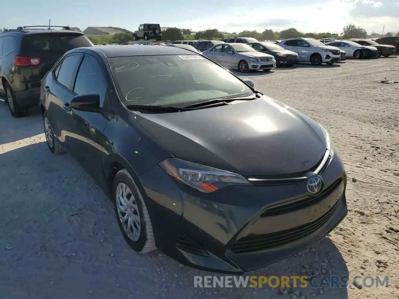 1 Photograph of a damaged car 2T1BURHE8KC136869 TOYOTA COROLLA 2019